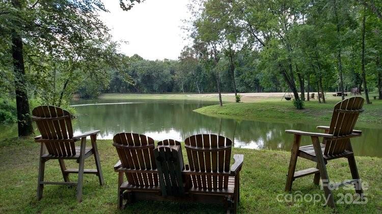 2086 Paddock Circle Property Photo 4