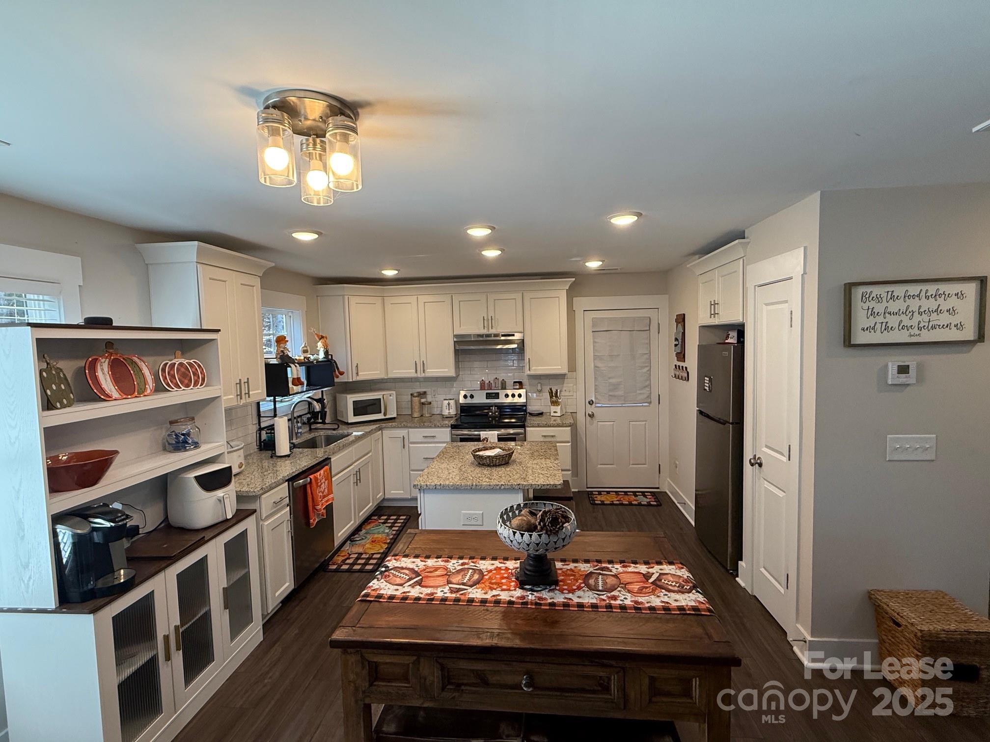 518 Lake Head Road Property Photo 5