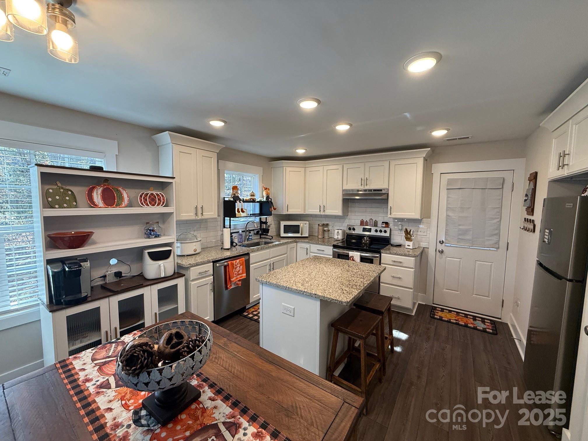 518 Lake Head Road Property Photo 9