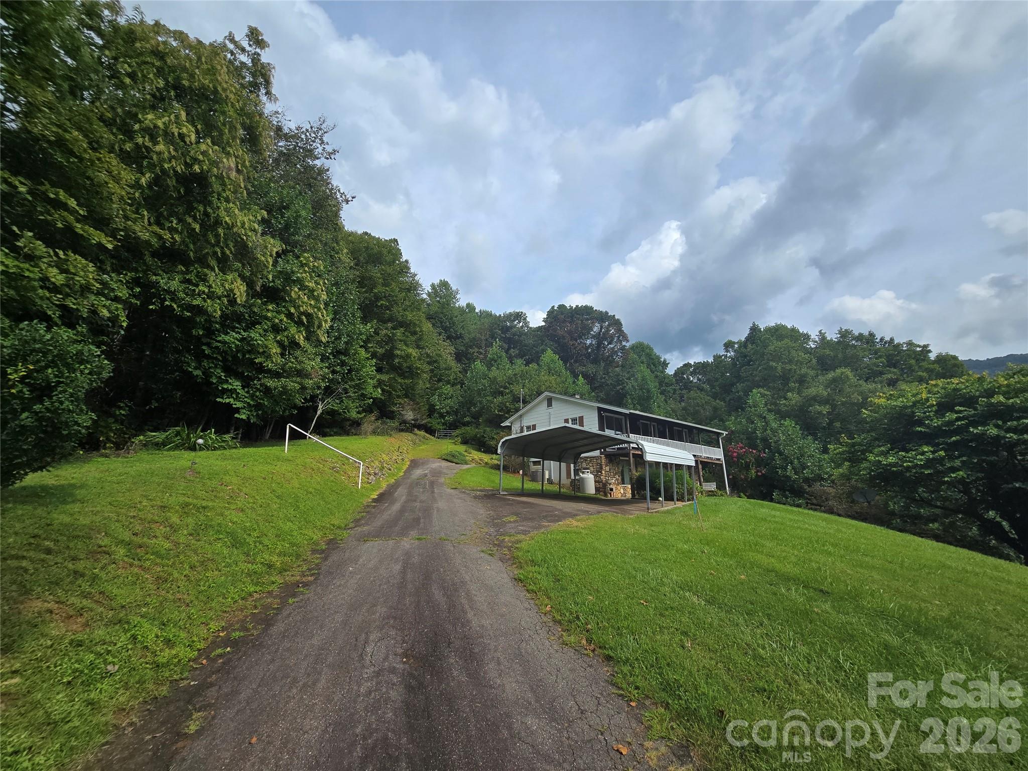 707 Lickskillet Road Property Photo 11