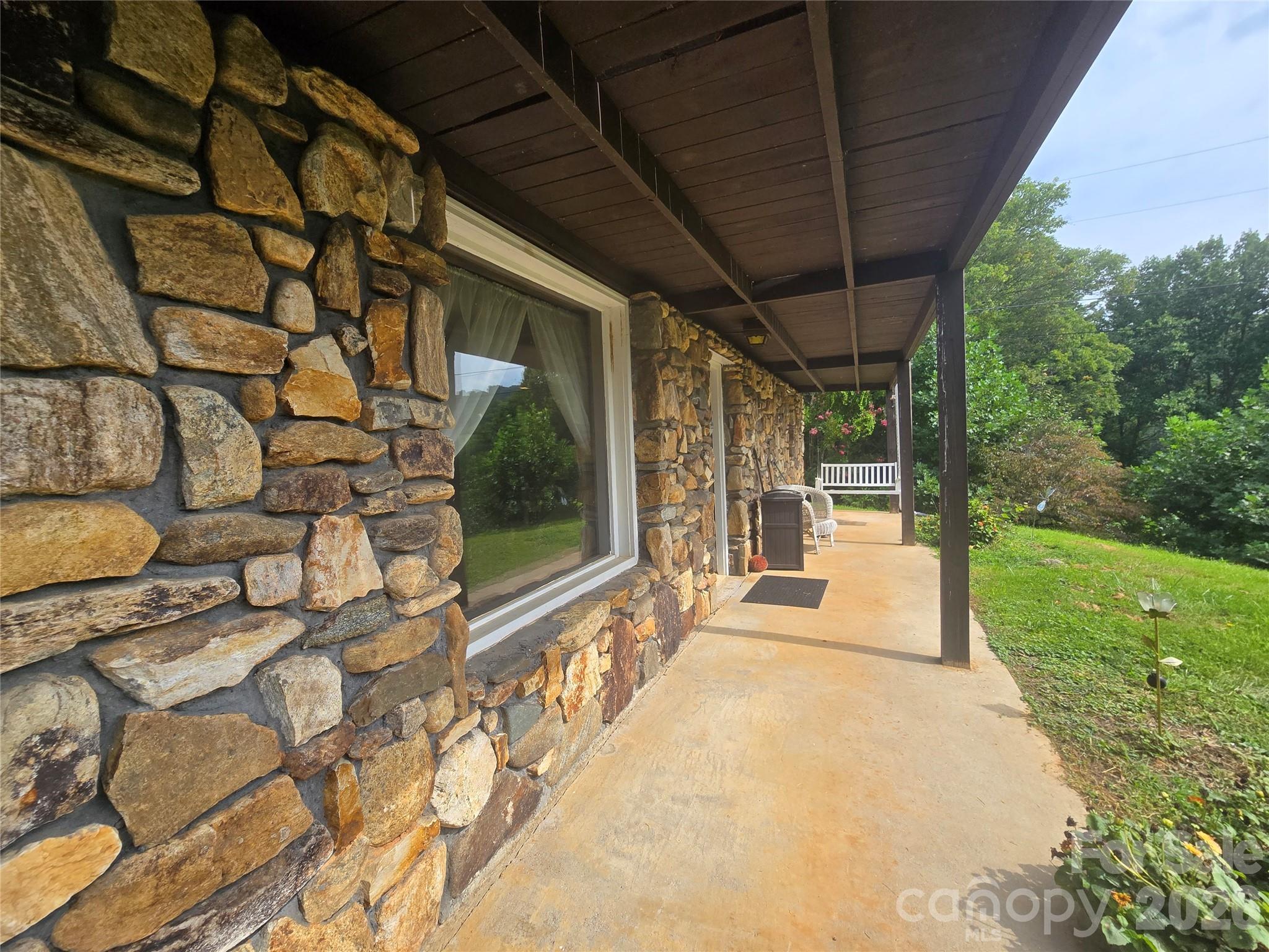 707 Lickskillet Road Property Photo 27