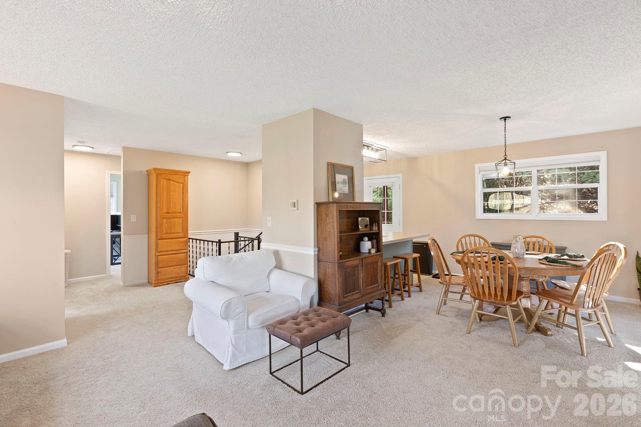 124 Flat Creek Drive Property Photo 4