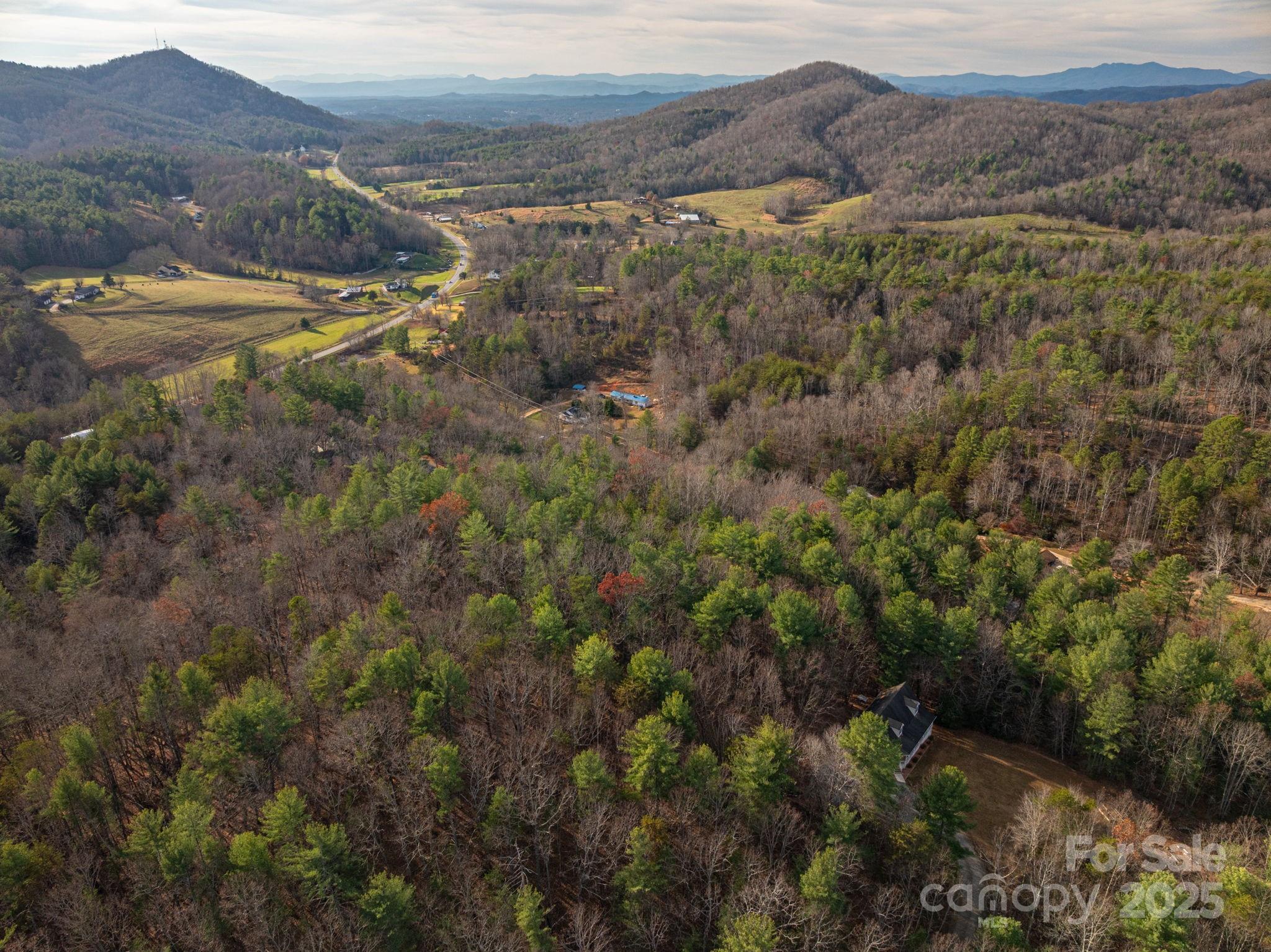 3129 Mountain Laurel Drive Property Photo 1