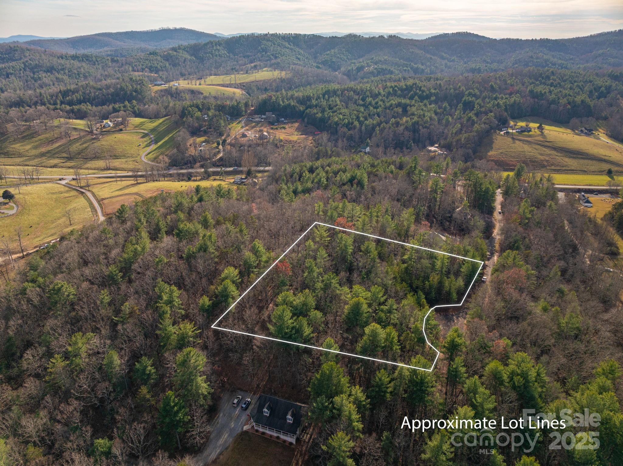 3129 Mountain Laurel Drive Property Photo 3