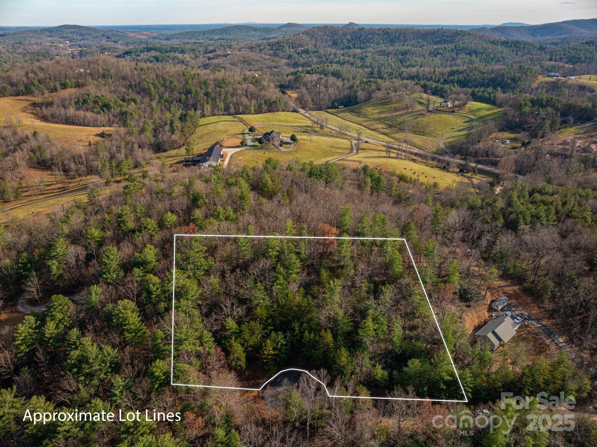 3129 Mountain Laurel Drive Property Photo 4