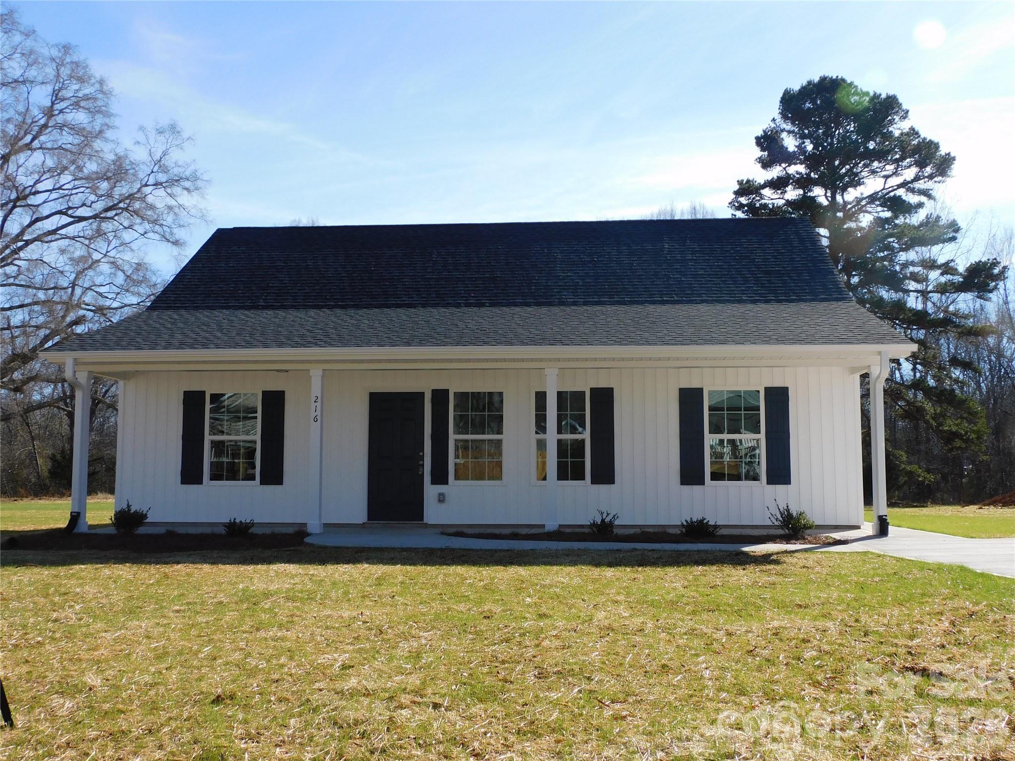216 Mcclain Street 5 Property Photo 1