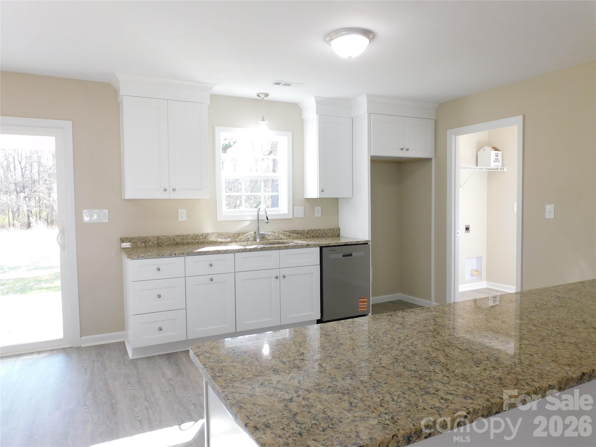 216 Mcclain Street 5 Property Photo 11