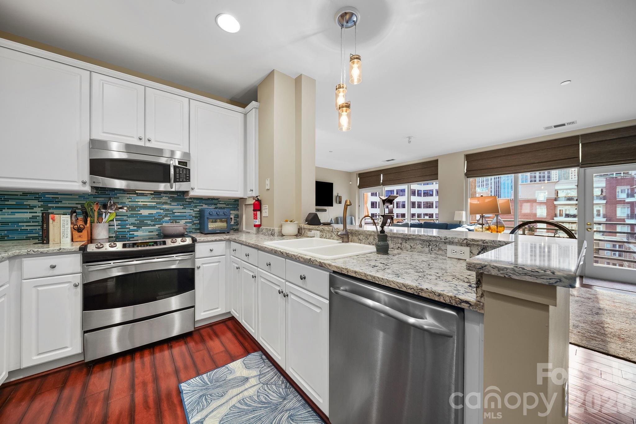 400 N Church Street 521 Property Photo 5