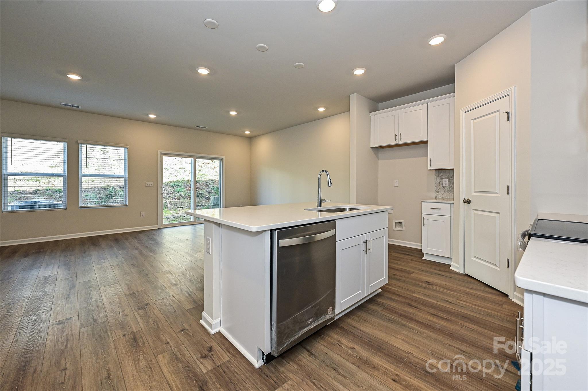 8036 Hidden Springs Trail Property Photo 2