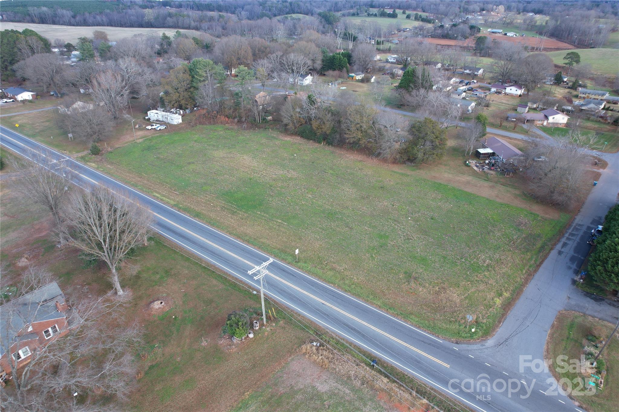 00 Hwy 16 Highway Property Photo 3
