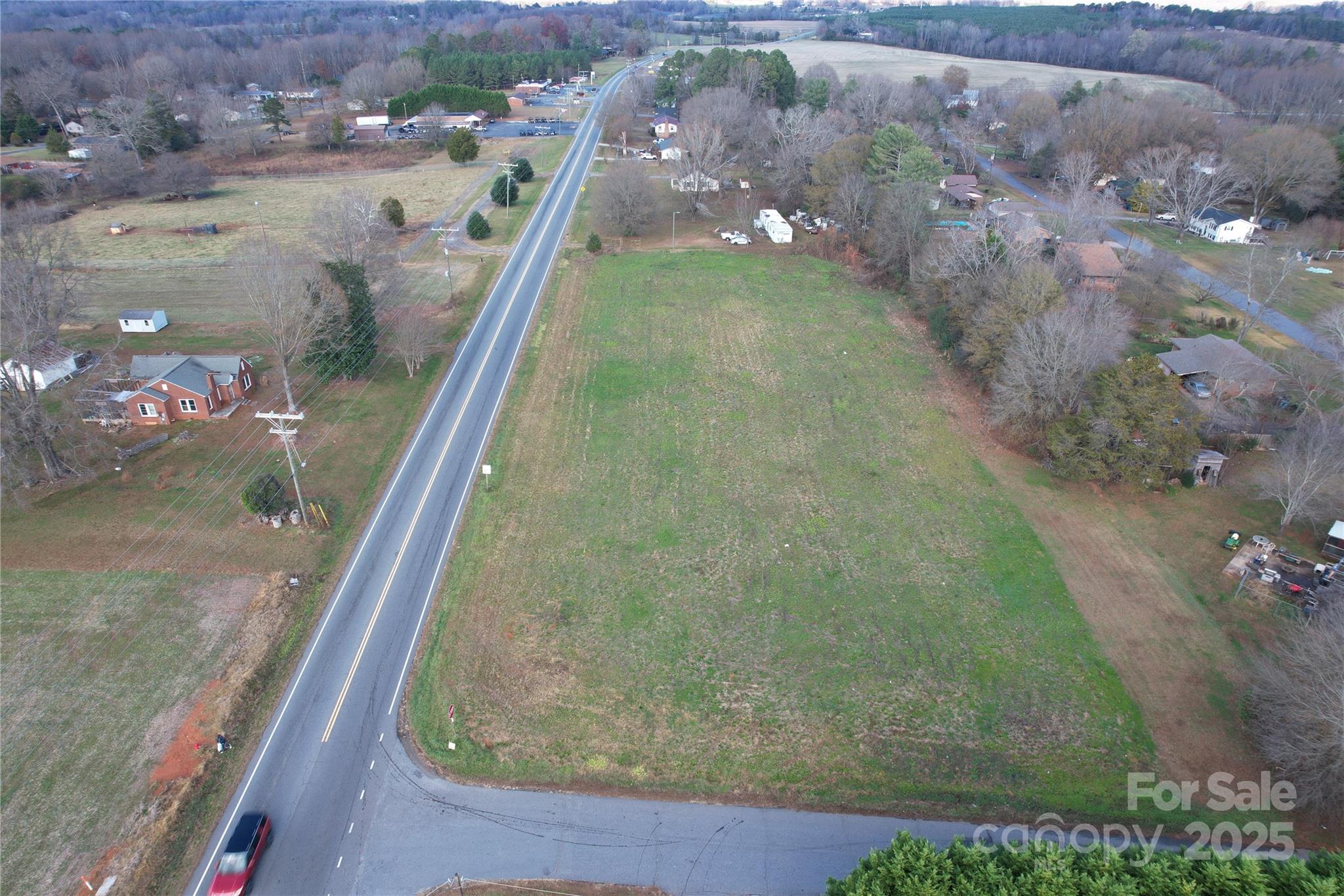 00 Hwy 16 Highway Property Photo 4