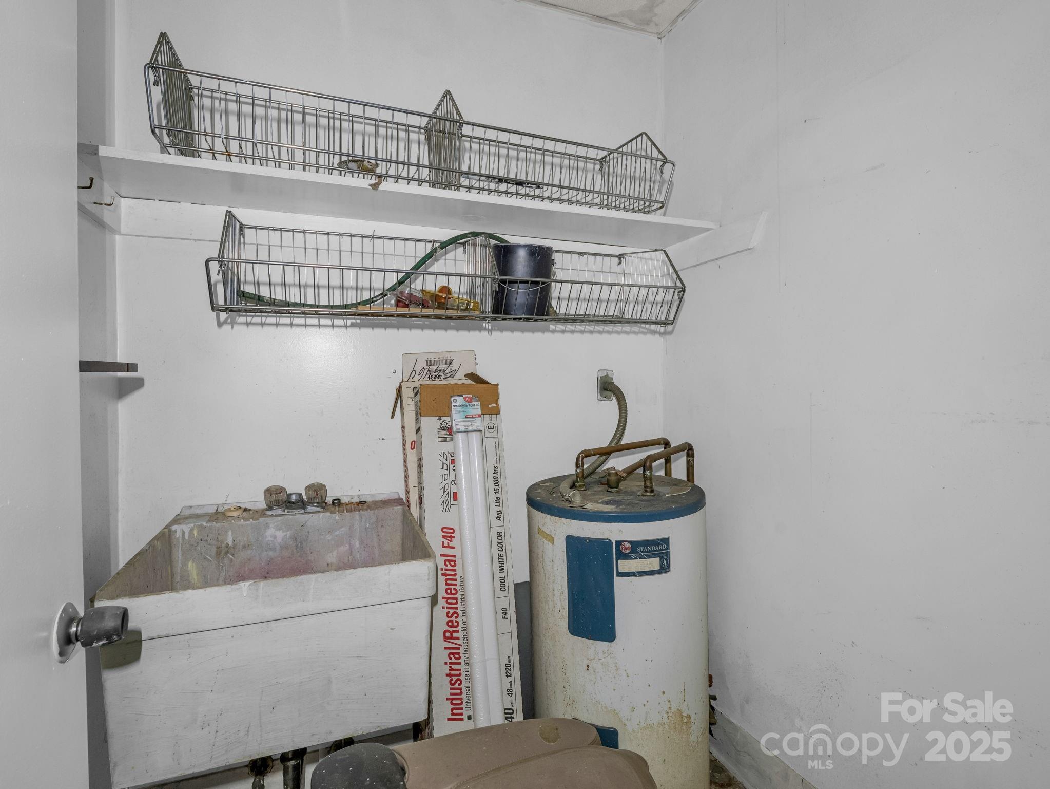 101 E First Street Property Photo 34