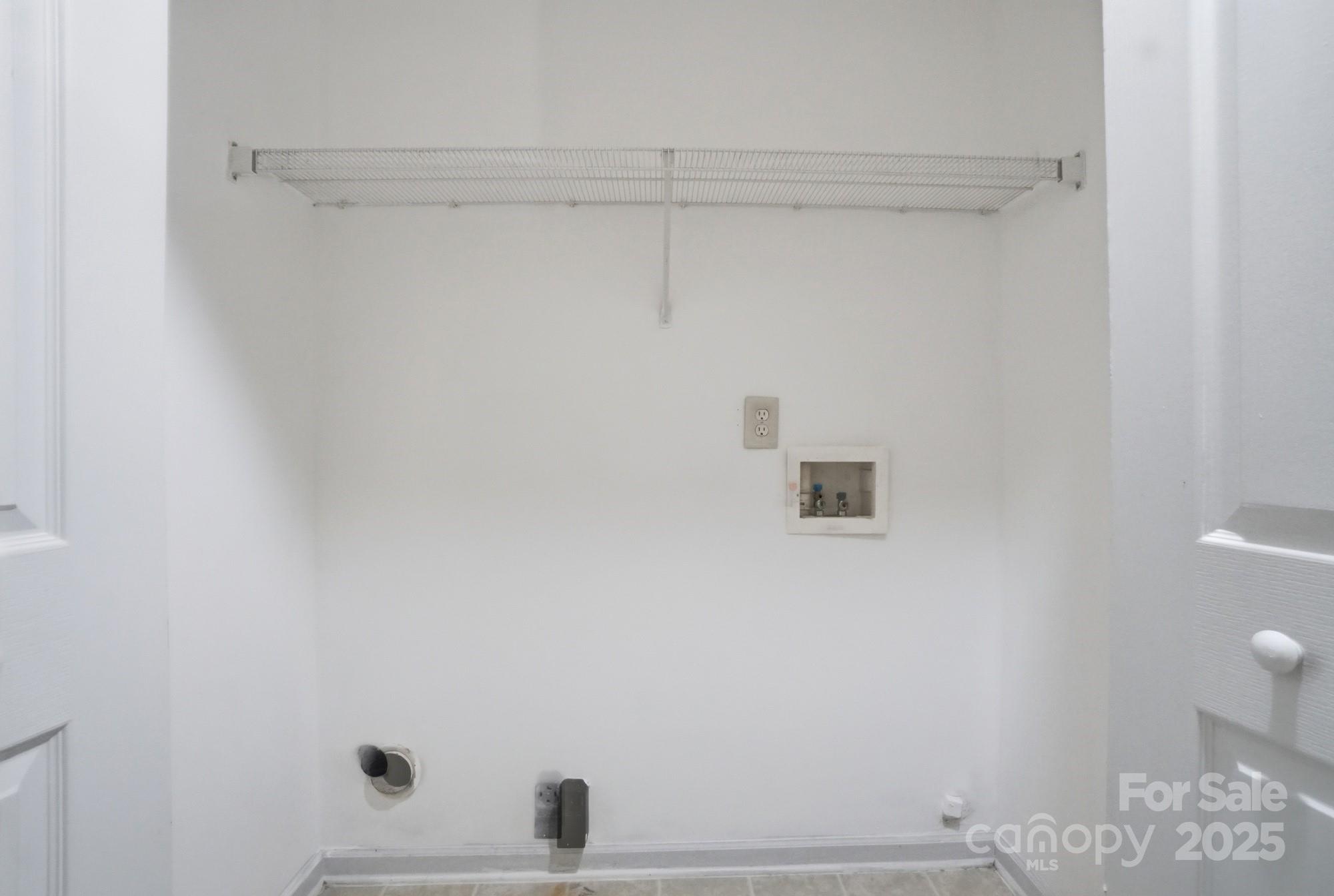 4944 Kotlik Drive Property Photo 7