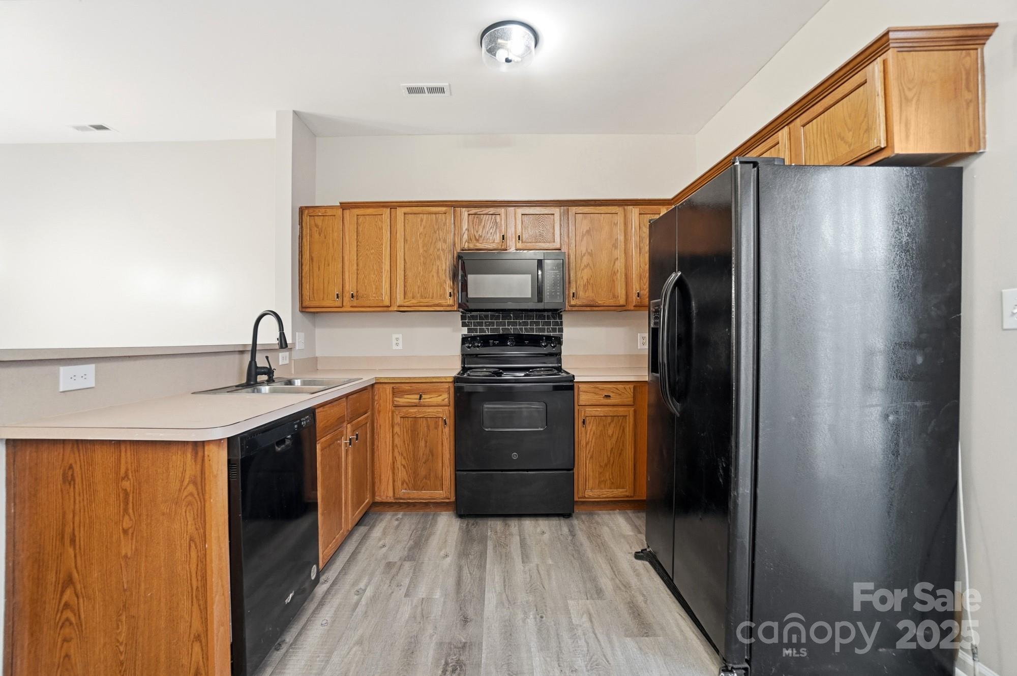 4944 Kotlik Drive Property Photo 17