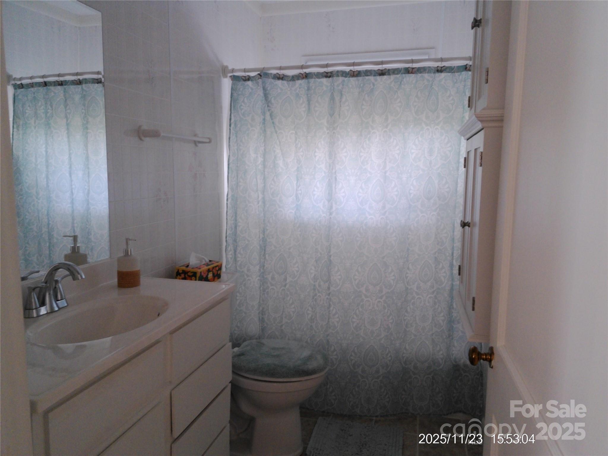 230 Leisure Lane Property Photo 9