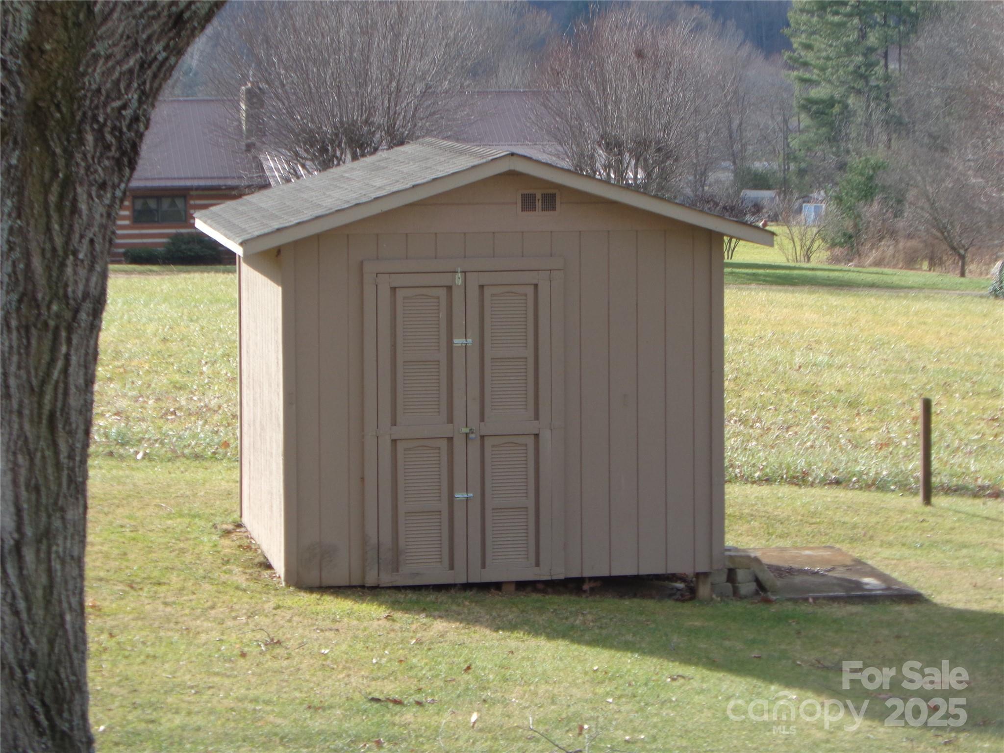 230 Leisure Lane Property Photo 11