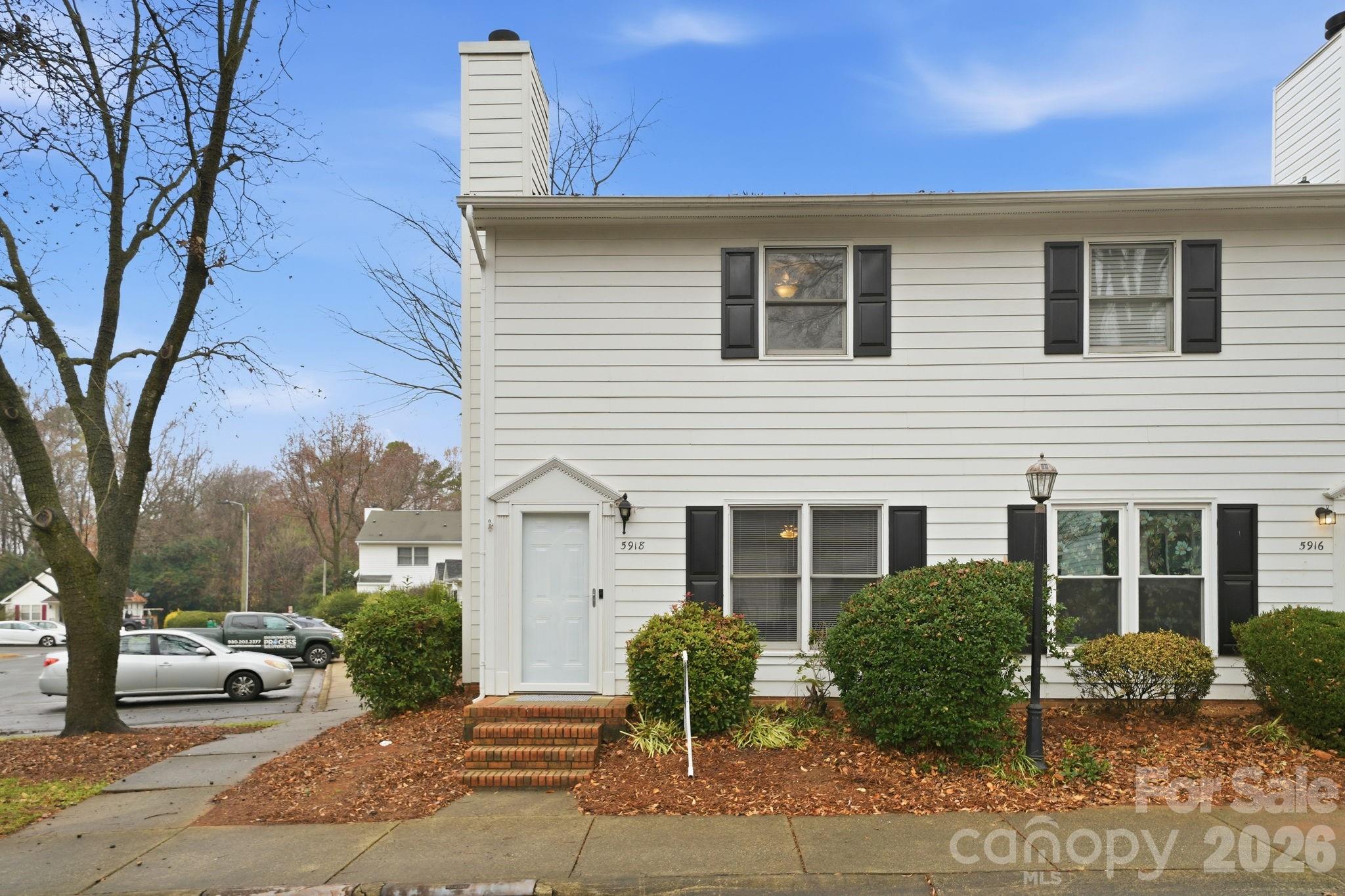 5918 Crape Myrtle Lane Property Photo 1
