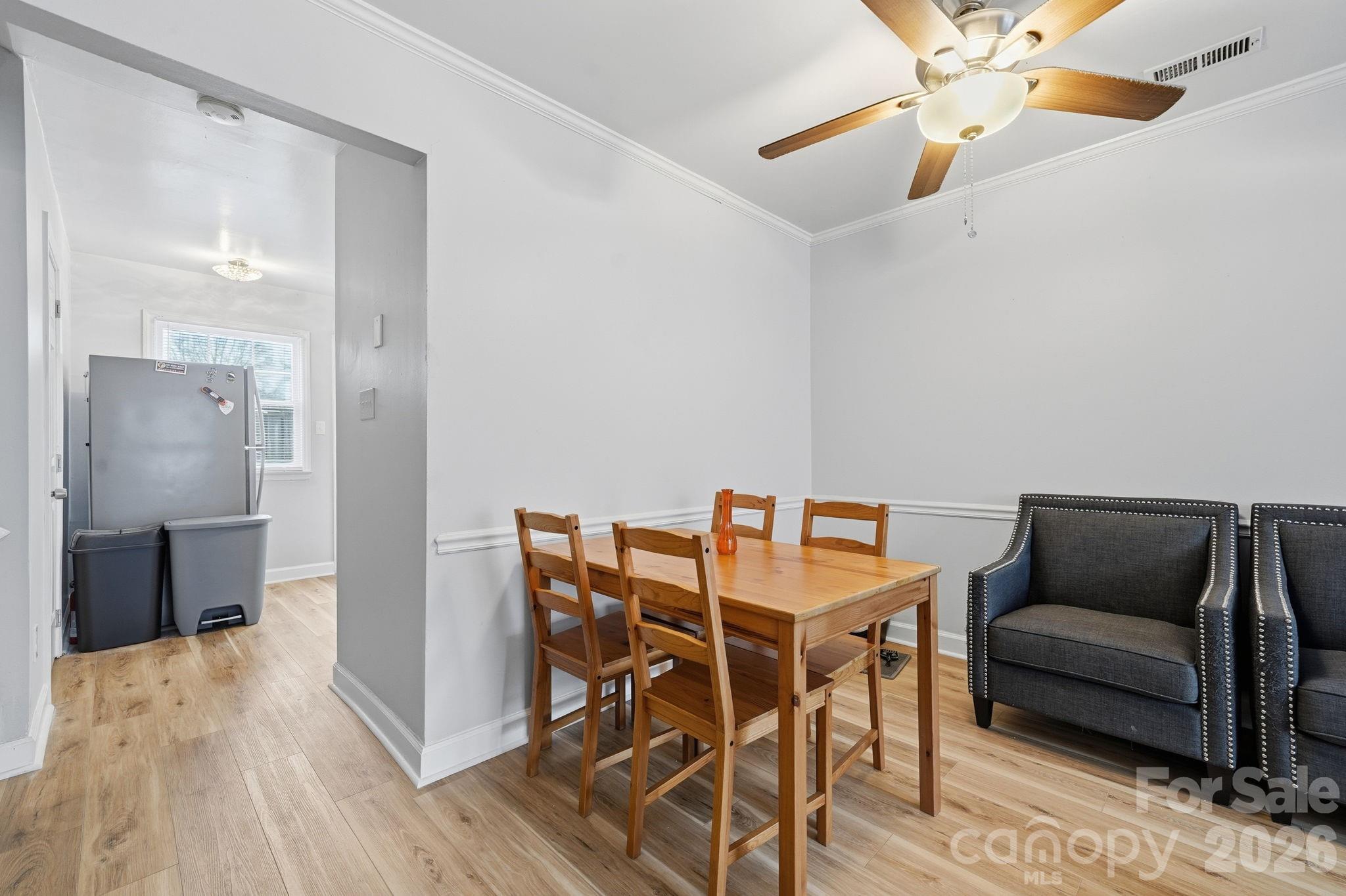 5918 Crape Myrtle Lane Property Photo 6