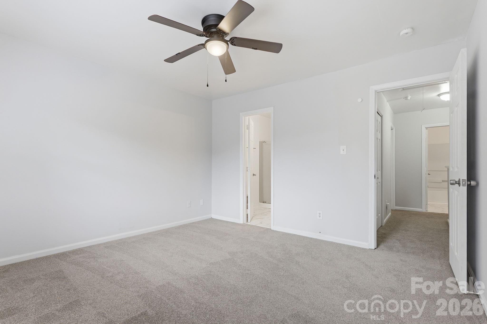 5918 Crape Myrtle Lane Property Photo 14