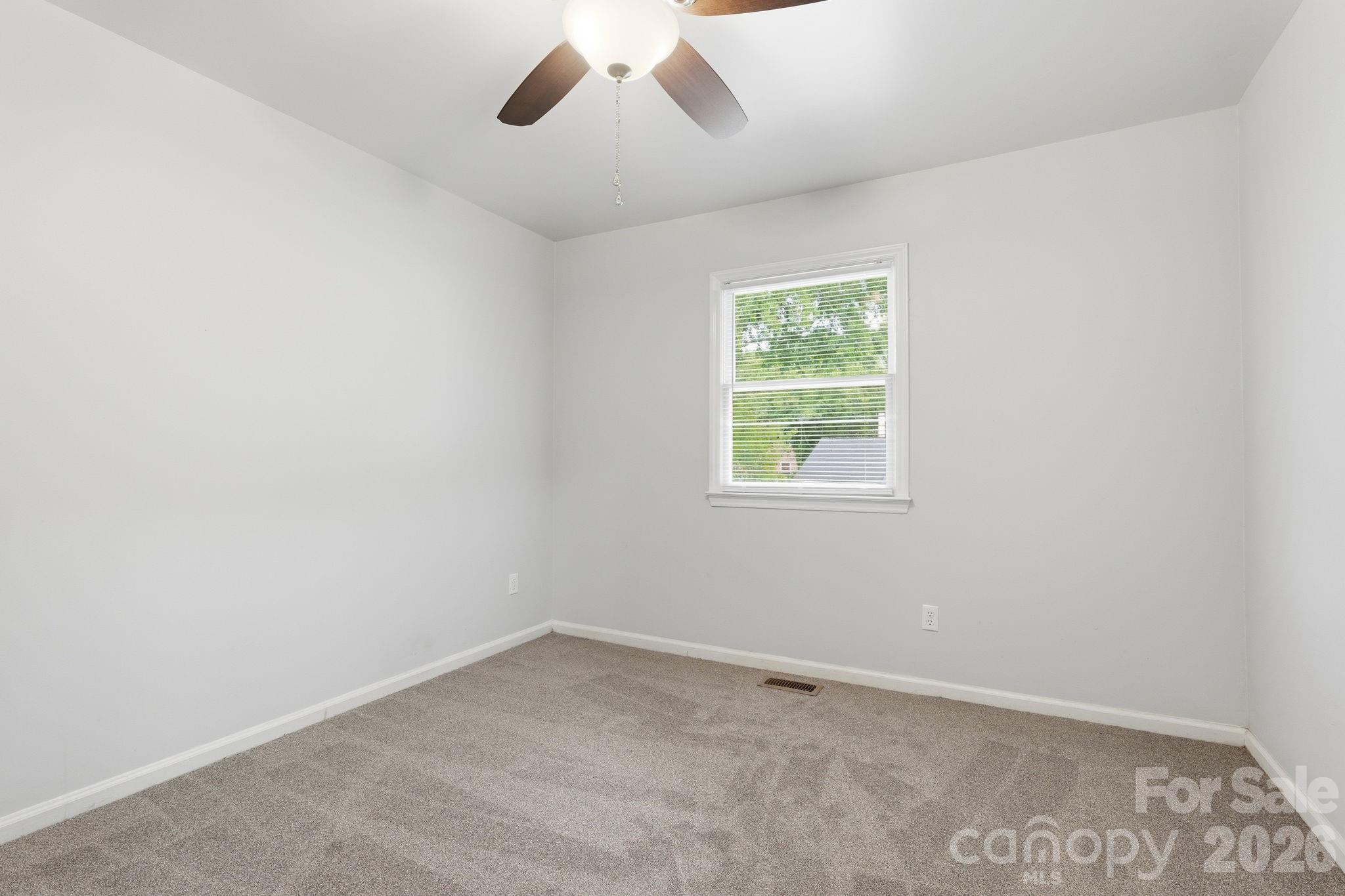 5918 Crape Myrtle Lane Property Photo 16