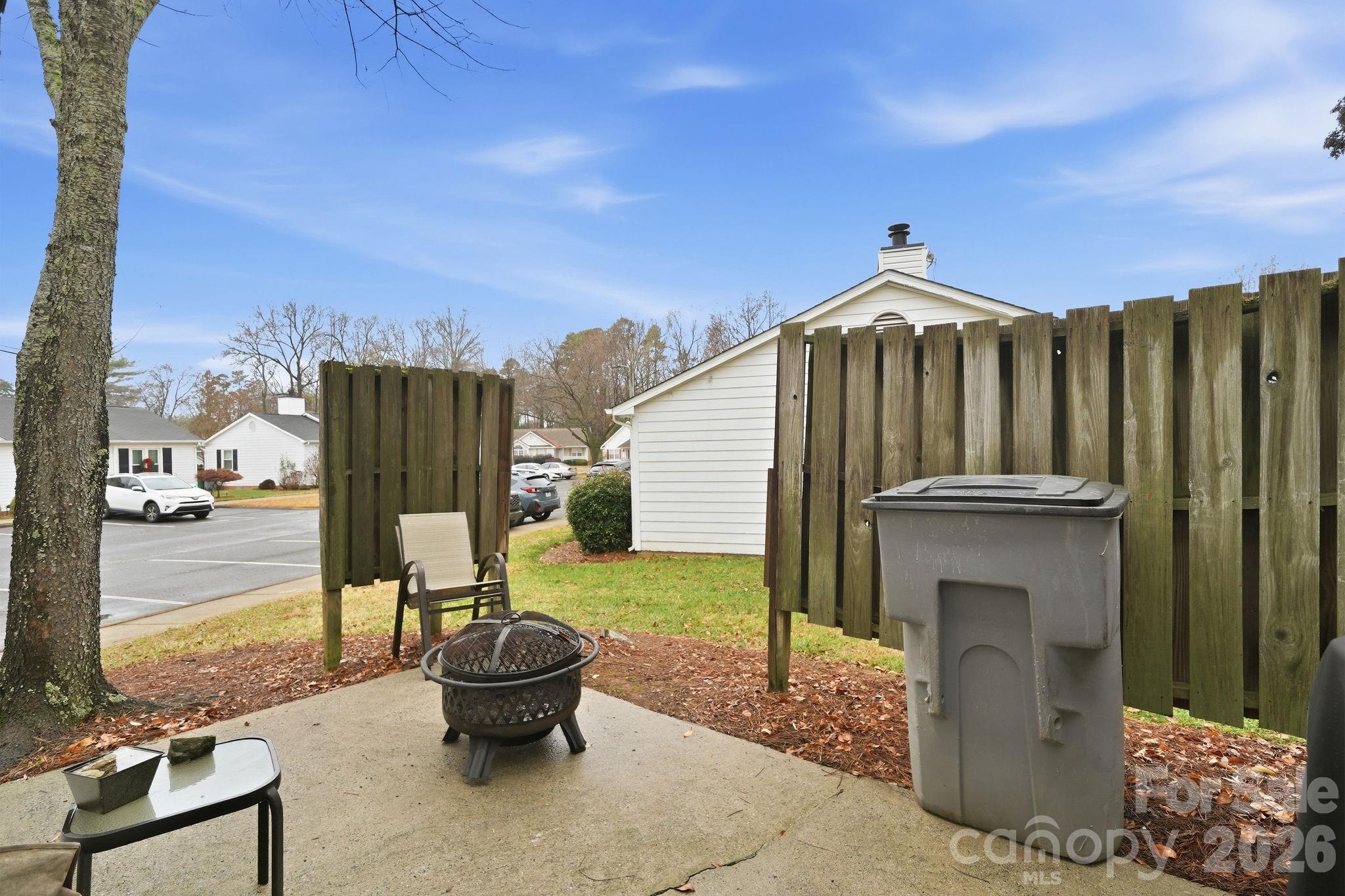 5918 Crape Myrtle Lane Property Photo 20