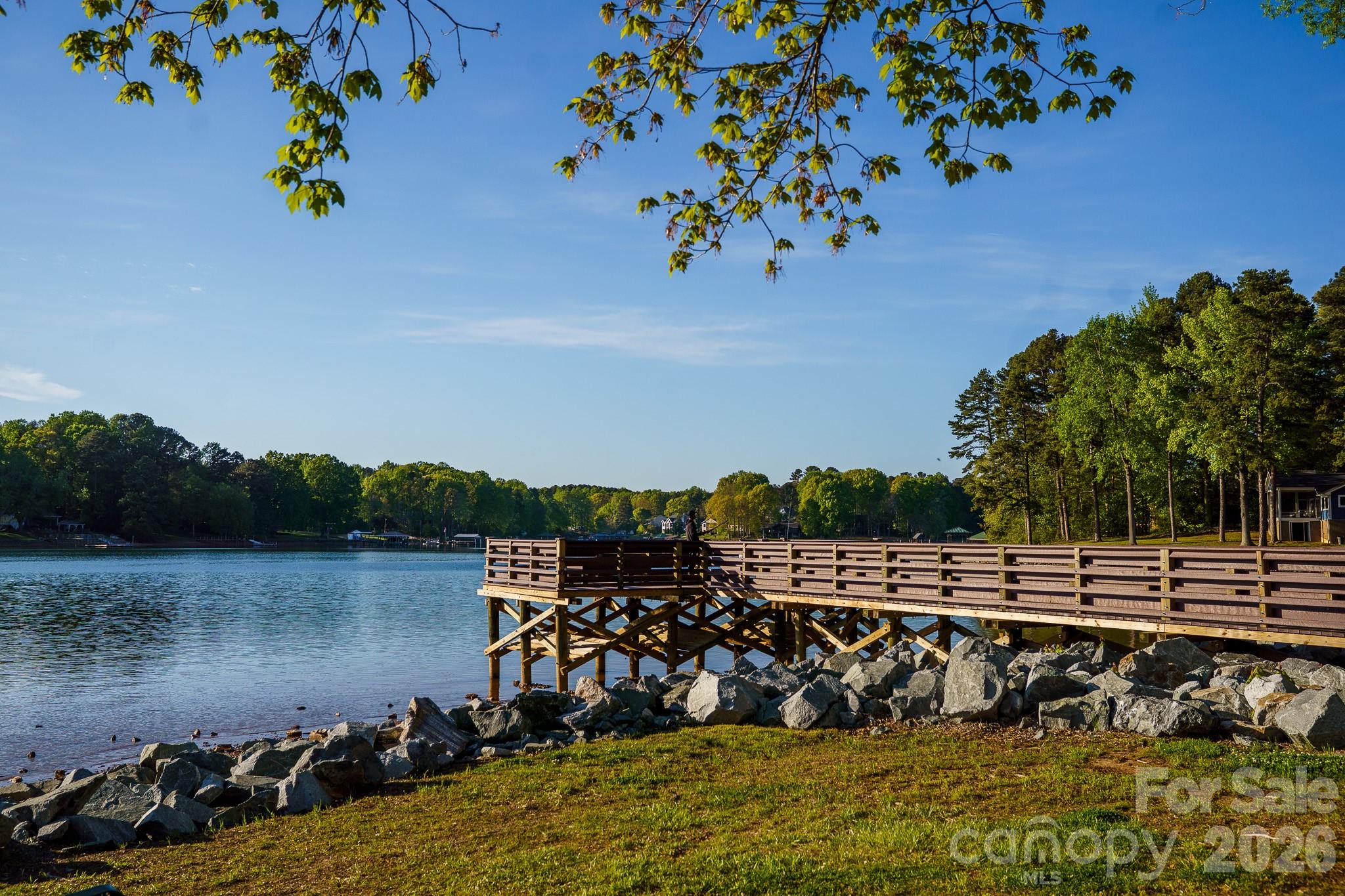 214 Harbor Landing Drive Property Photo 6