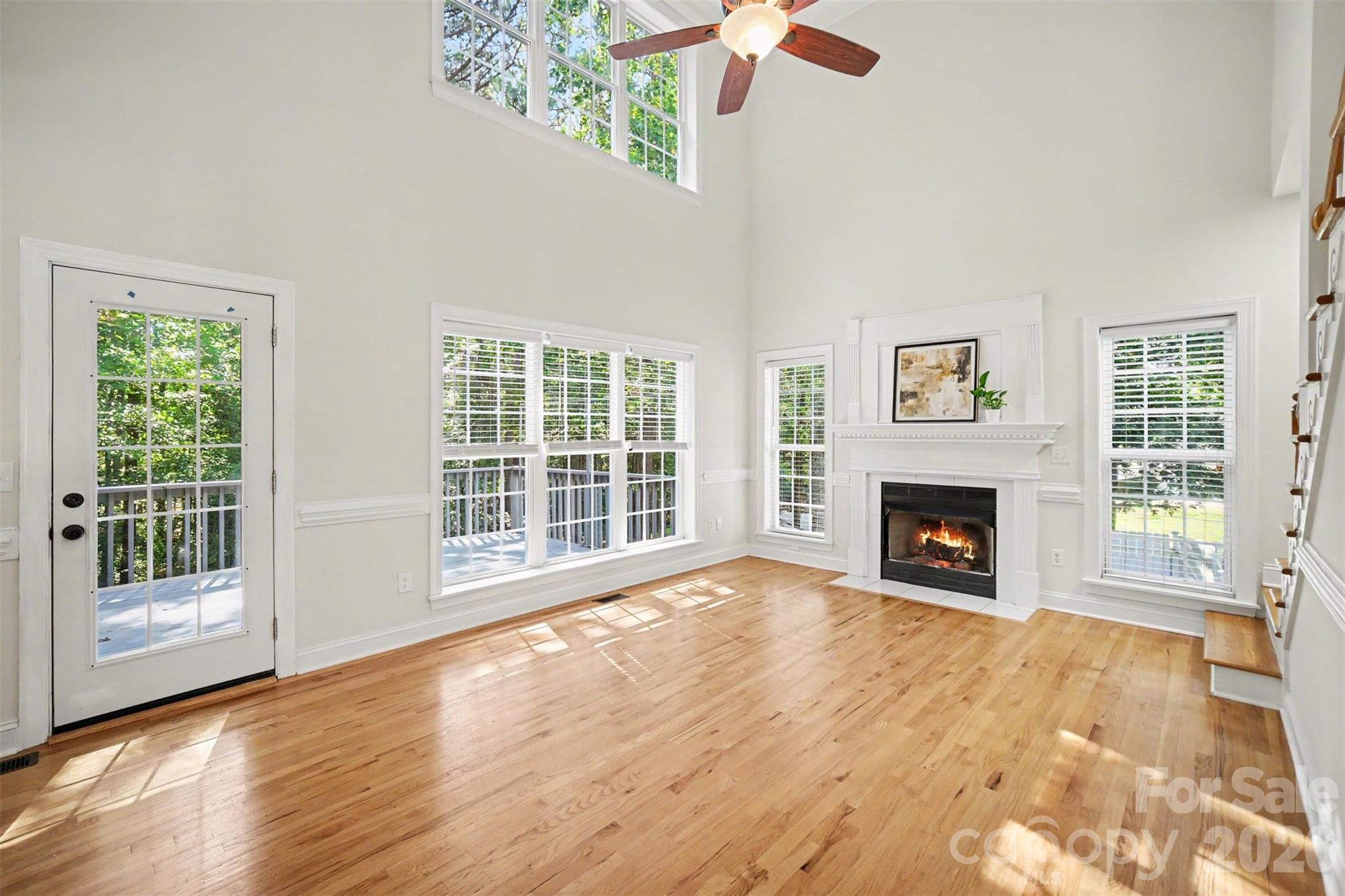 214 Harbor Landing Drive Property Photo 12