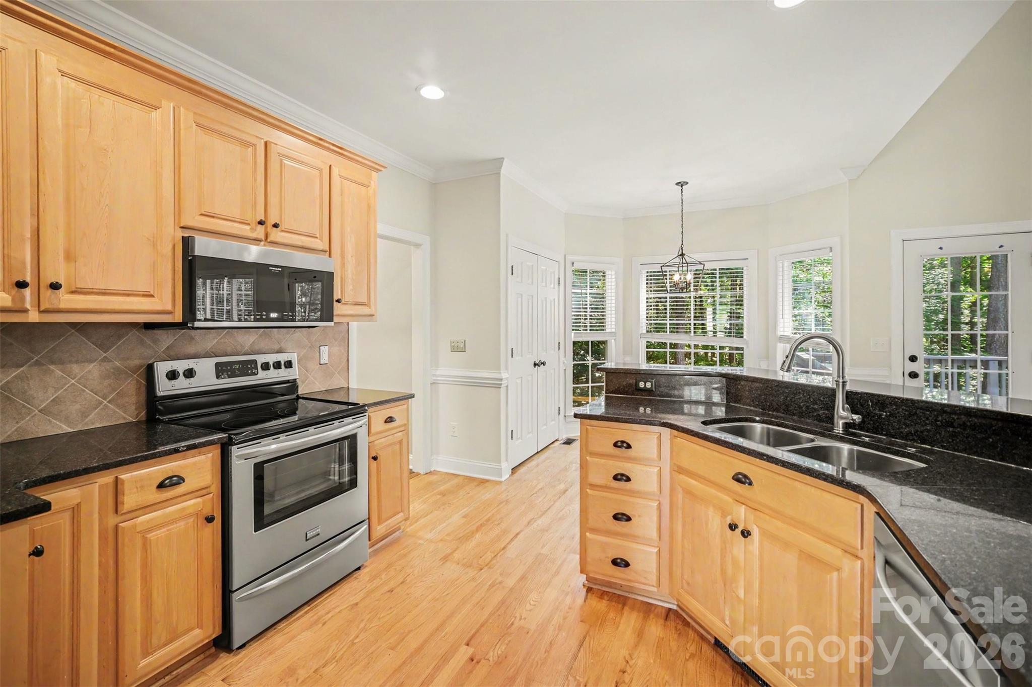 214 Harbor Landing Drive Property Photo 16