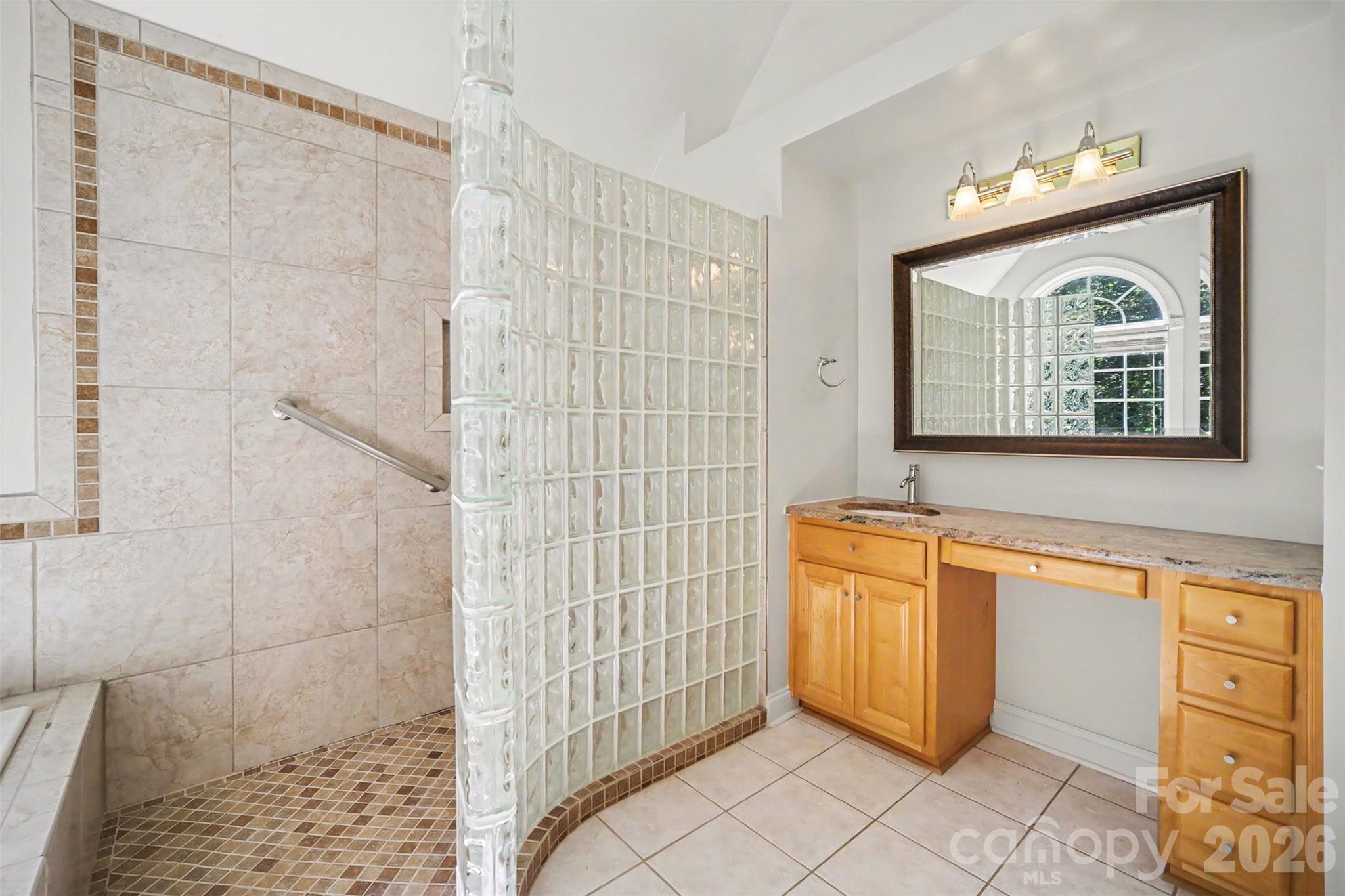 214 Harbor Landing Drive Property Photo 24