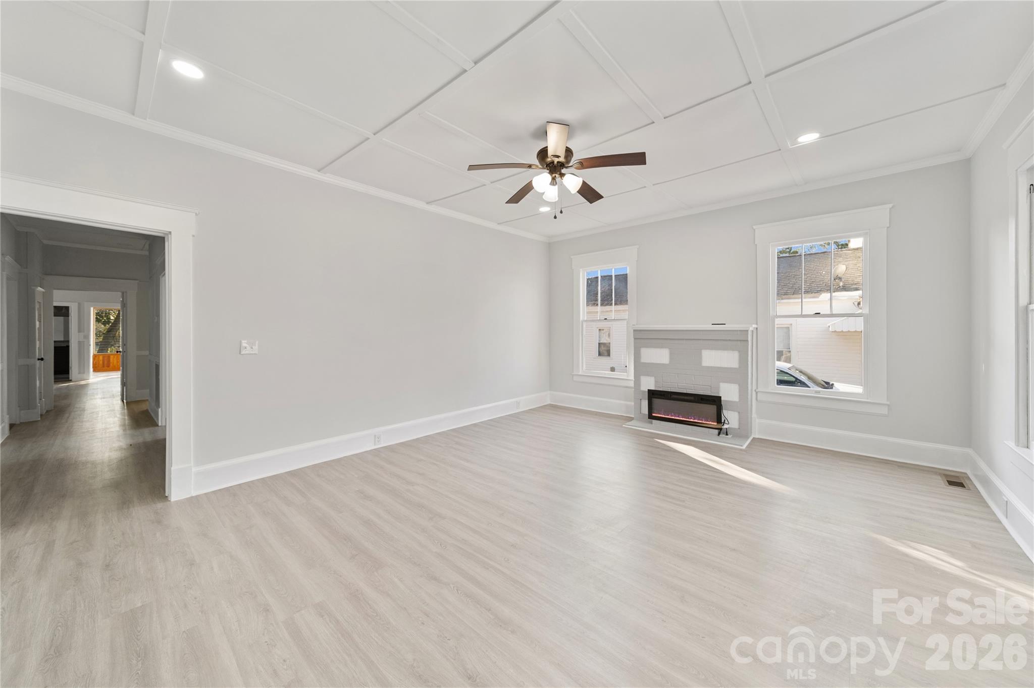 208 Hall Street Property Photo 2
