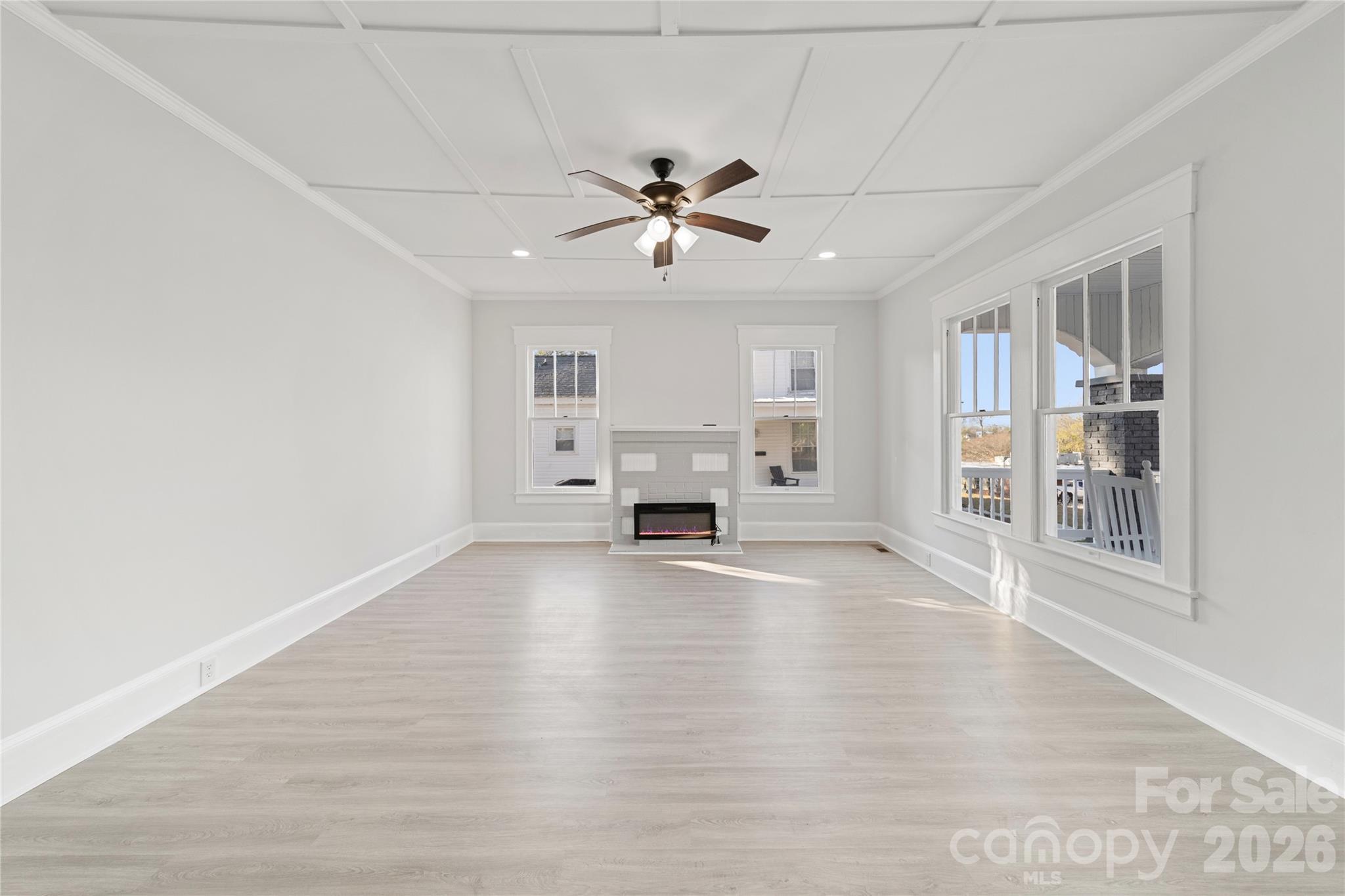 208 Hall Street Property Photo 3