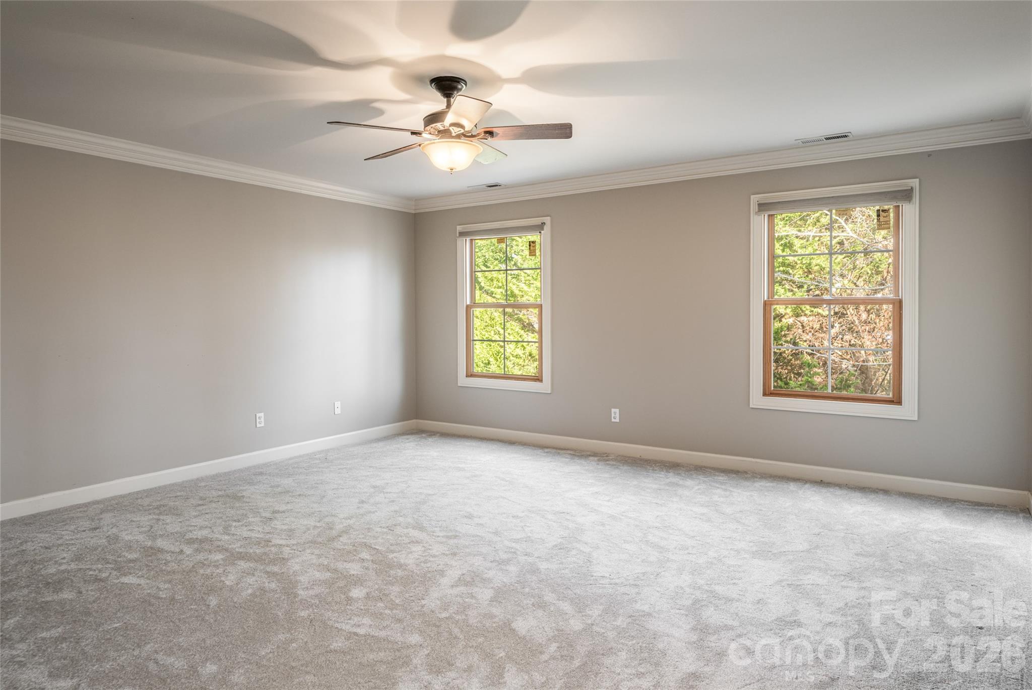 98 Sovereign Lane Property Photo 22