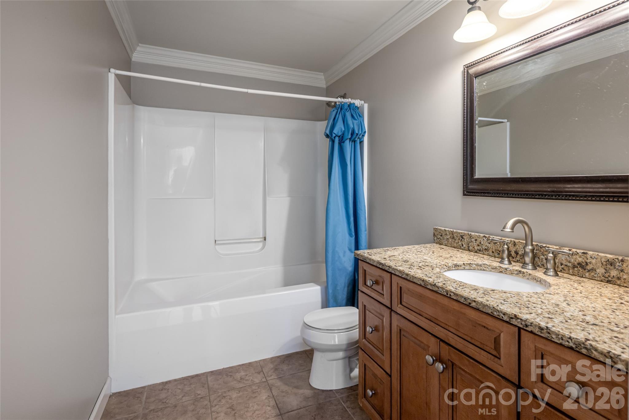 98 Sovereign Lane Property Photo 24