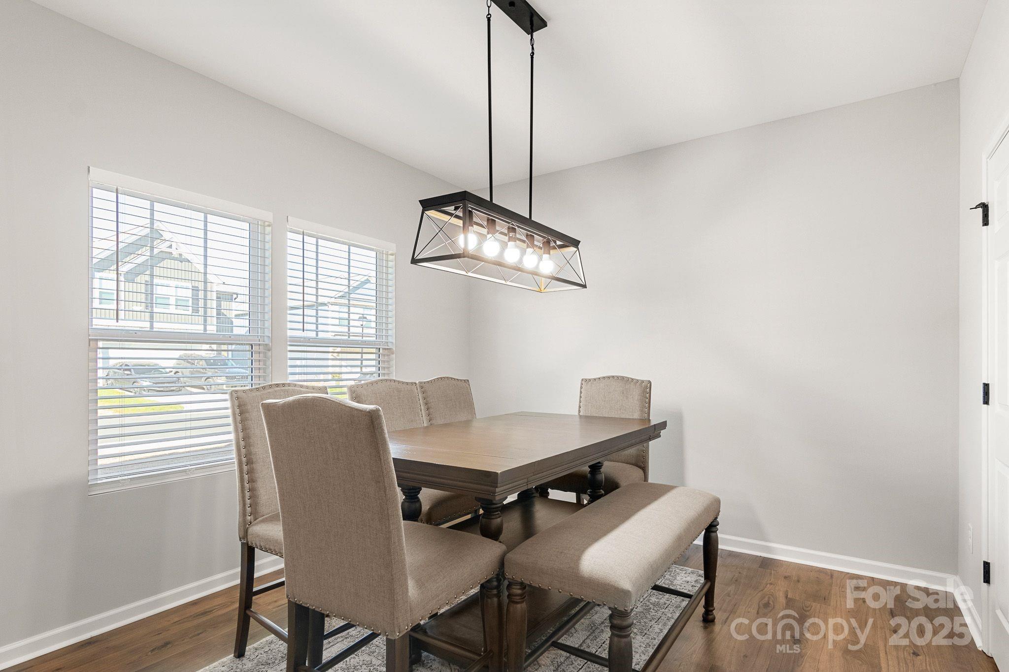 838 Foxglove Lane Property Photo 4