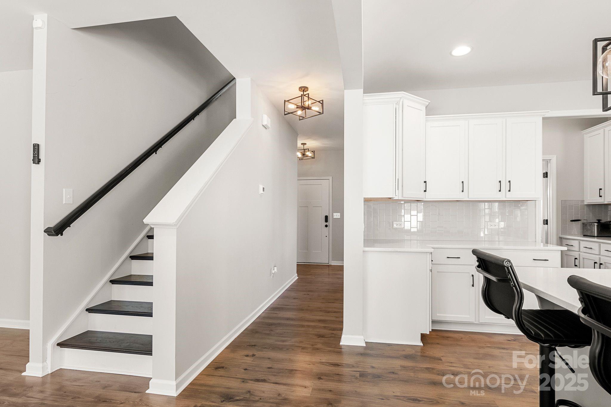 838 Foxglove Lane Property Photo 16