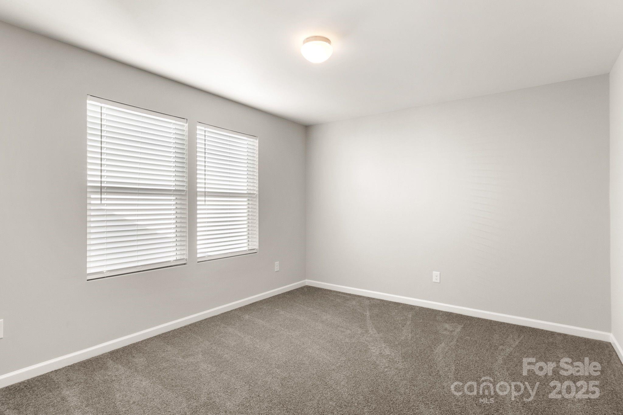 838 Foxglove Lane Property Photo 29