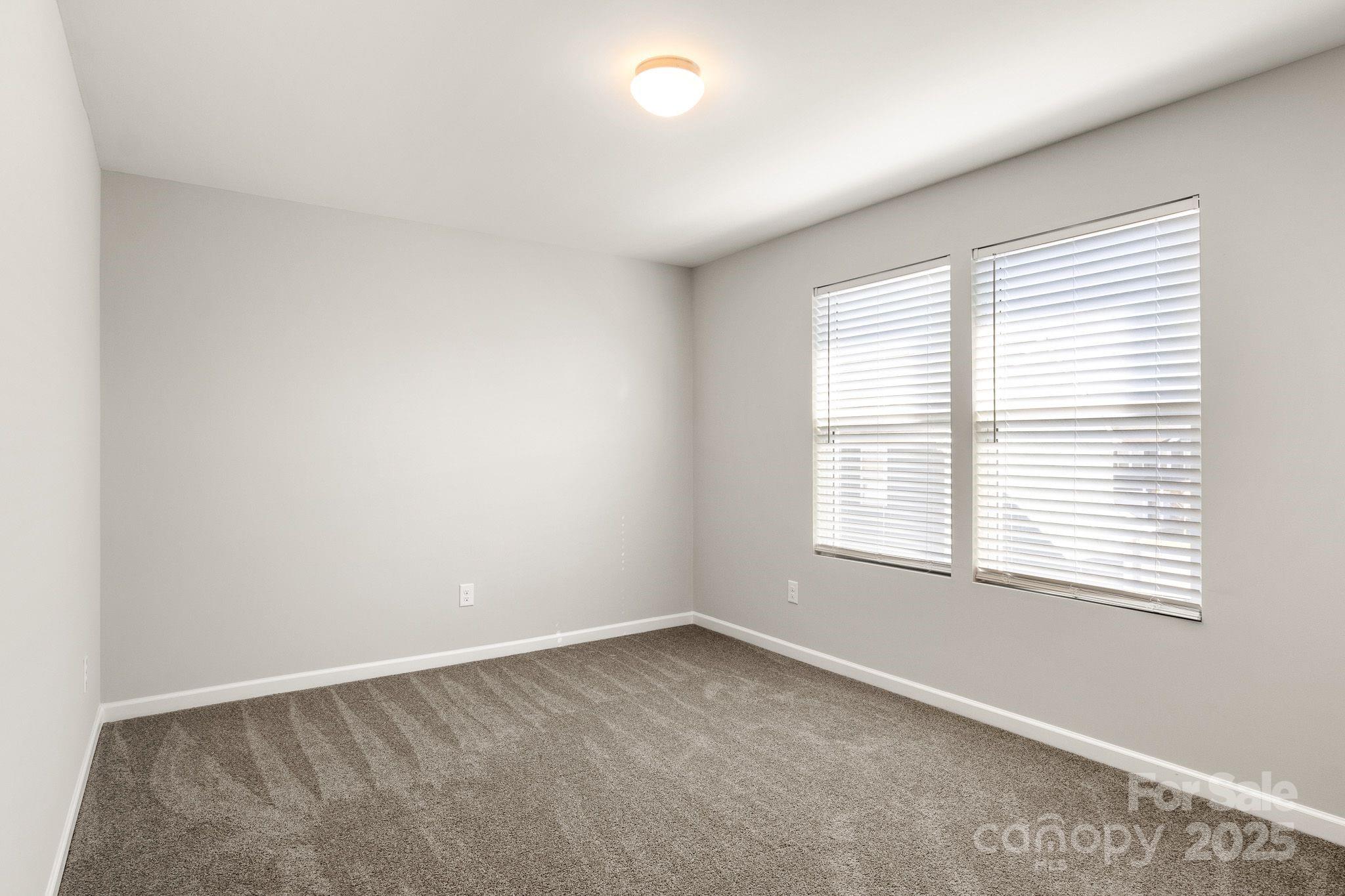 838 Foxglove Lane Property Photo 31