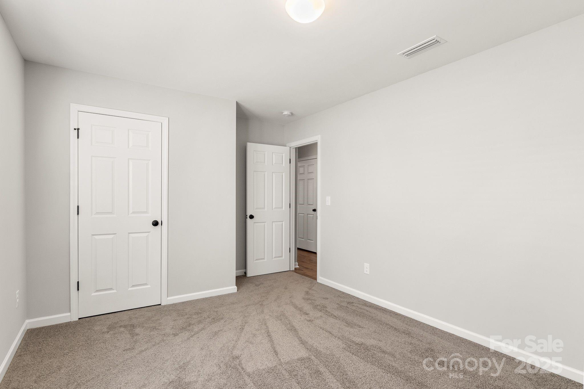 838 Foxglove Lane Property Photo 32