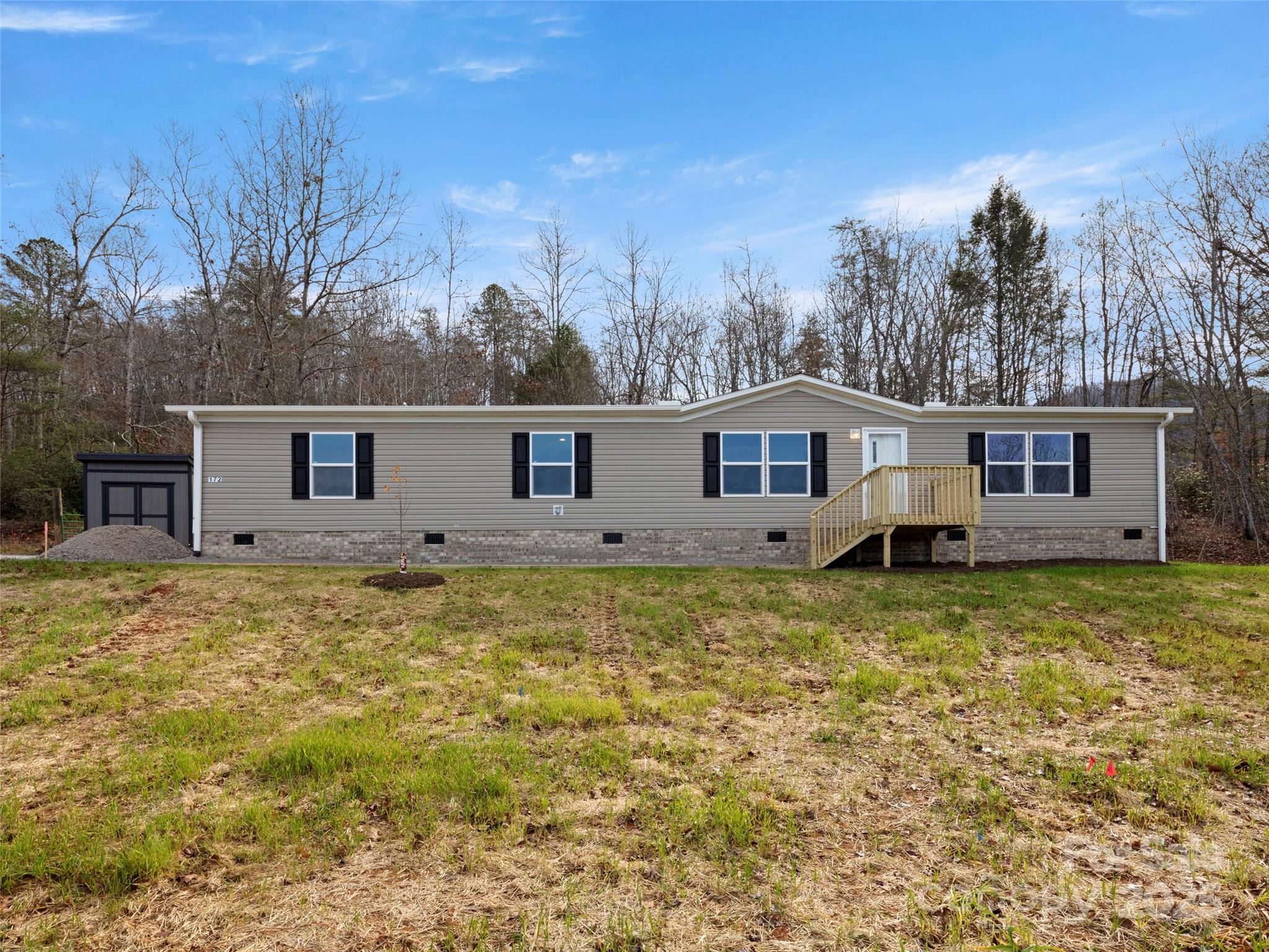 172 Peaceful Hill Drive Property Photo 1