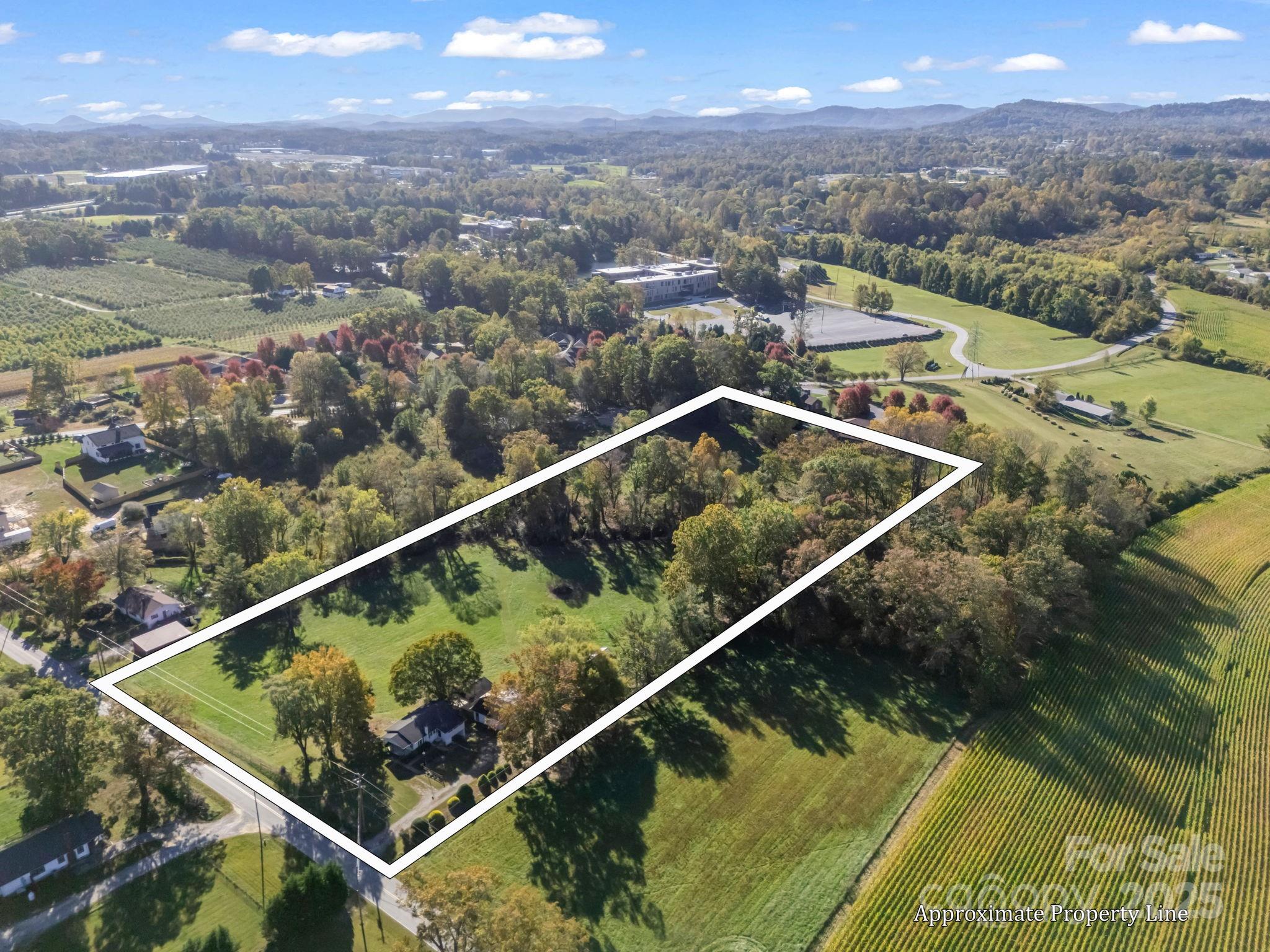 628 New Hope Road Property Photo 3