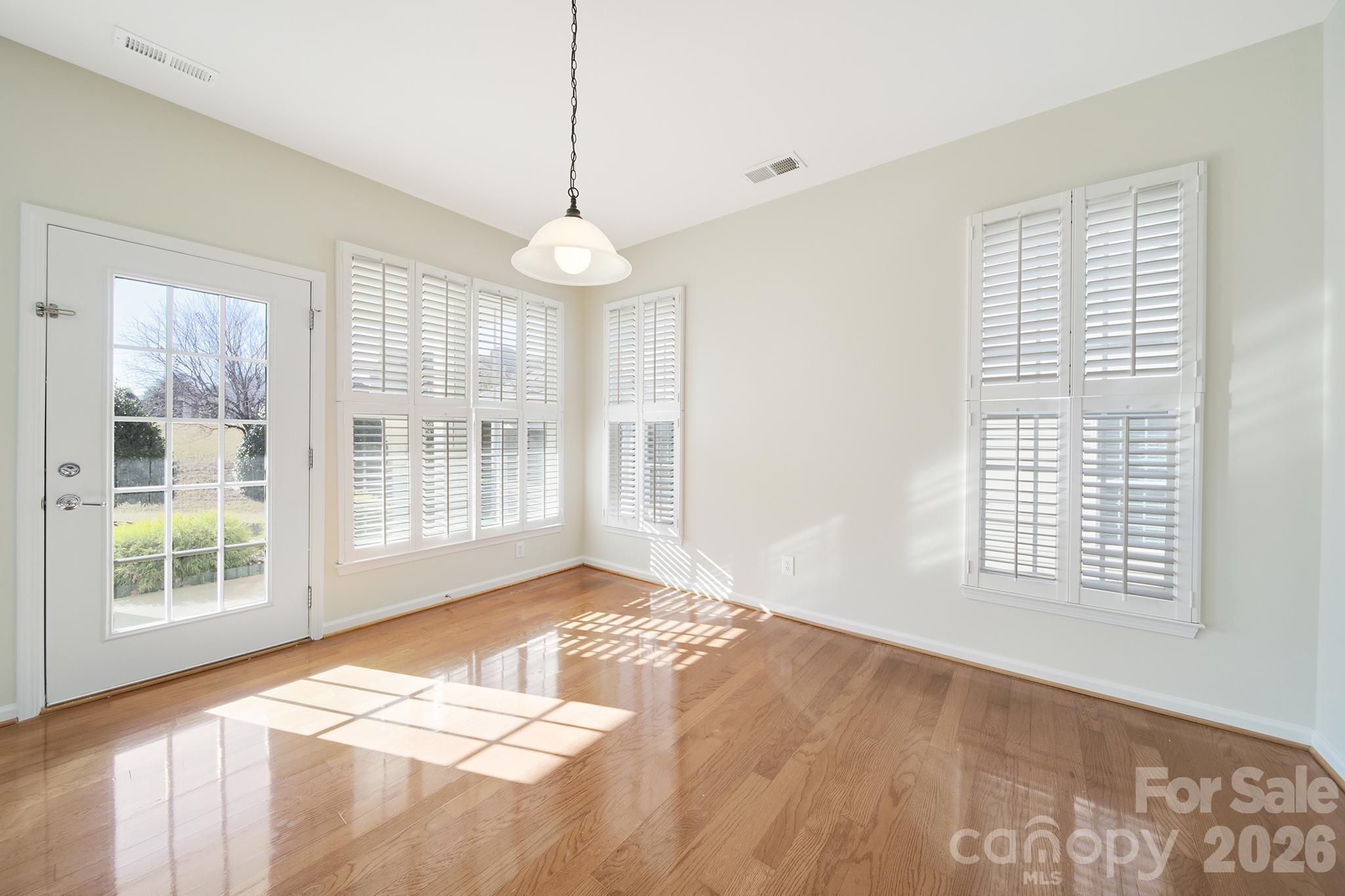 10411 Bethpage Drive Property Photo 11