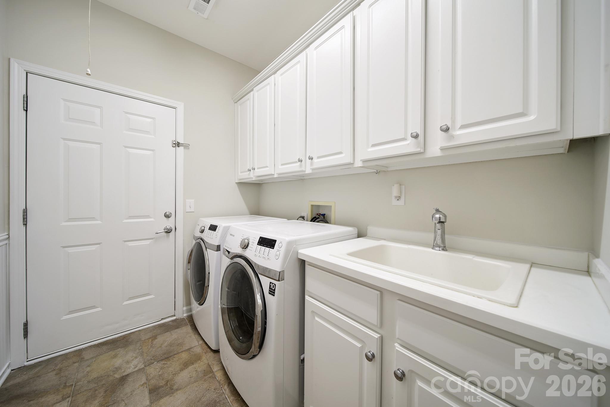 10411 Bethpage Drive Property Photo 25