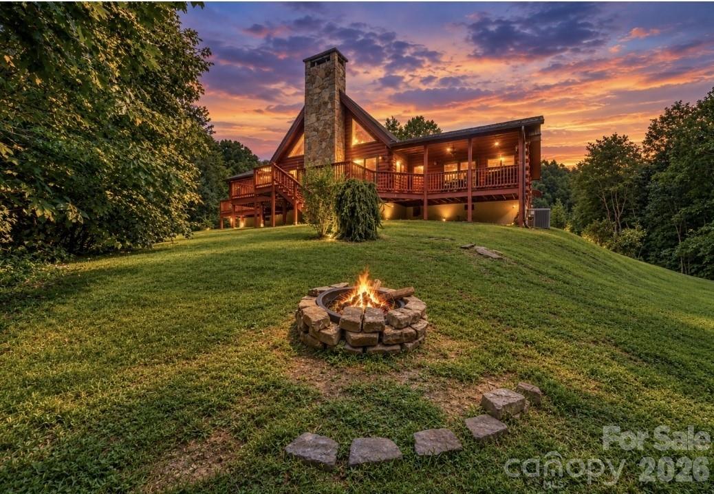 5023 Elk Park Highway Property Photo 1