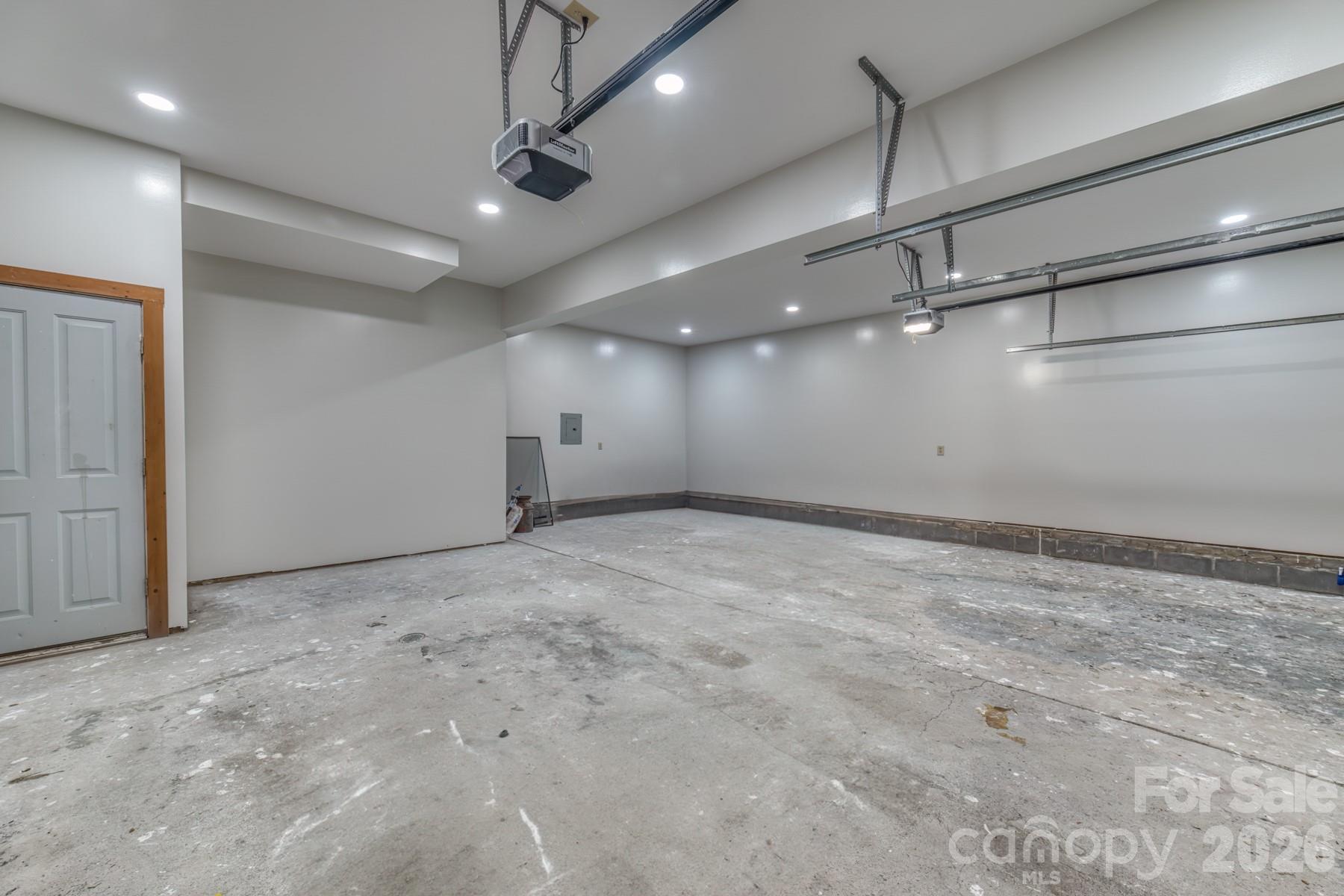 5023 Elk Park Highway Property Photo 26