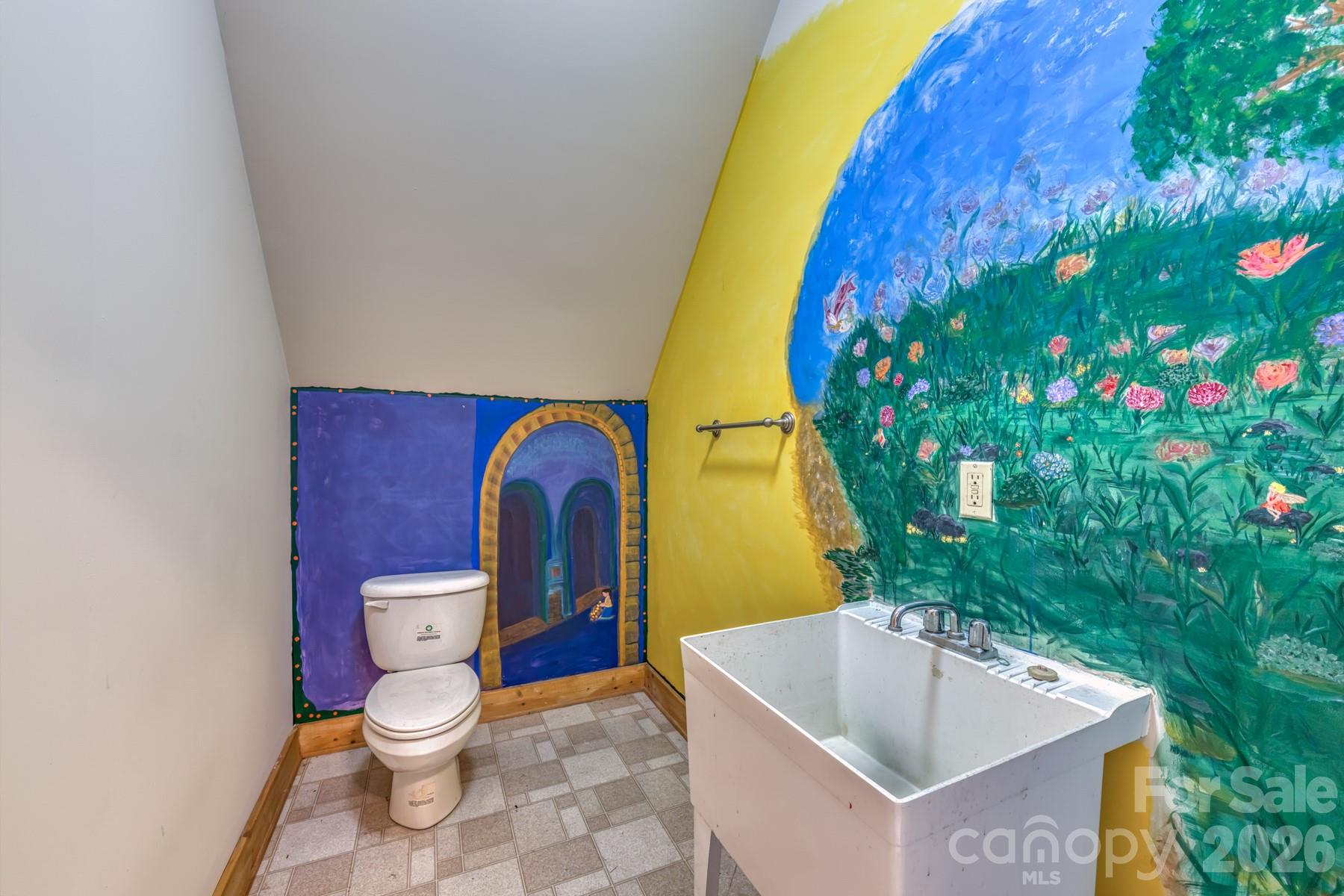 5023 Elk Park Highway Property Photo 29