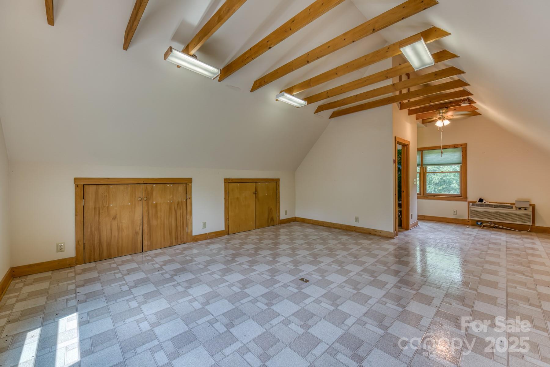 5023 Elk Park Highway Property Photo 30