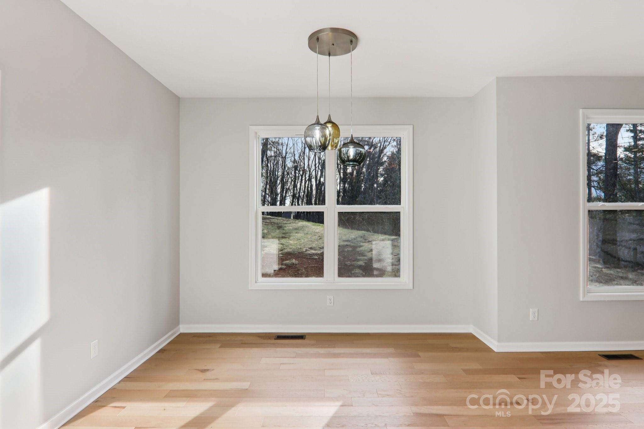 119 Lincoln Ridge Drive 1 Property Photo 10