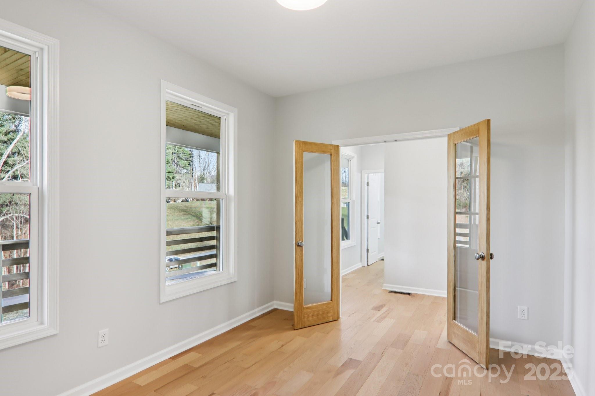119 Lincoln Ridge Drive 1 Property Photo 23