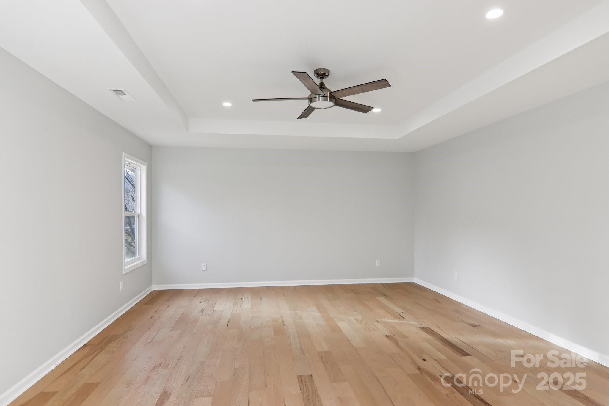 119 Lincoln Ridge Drive 1 Property Photo 25