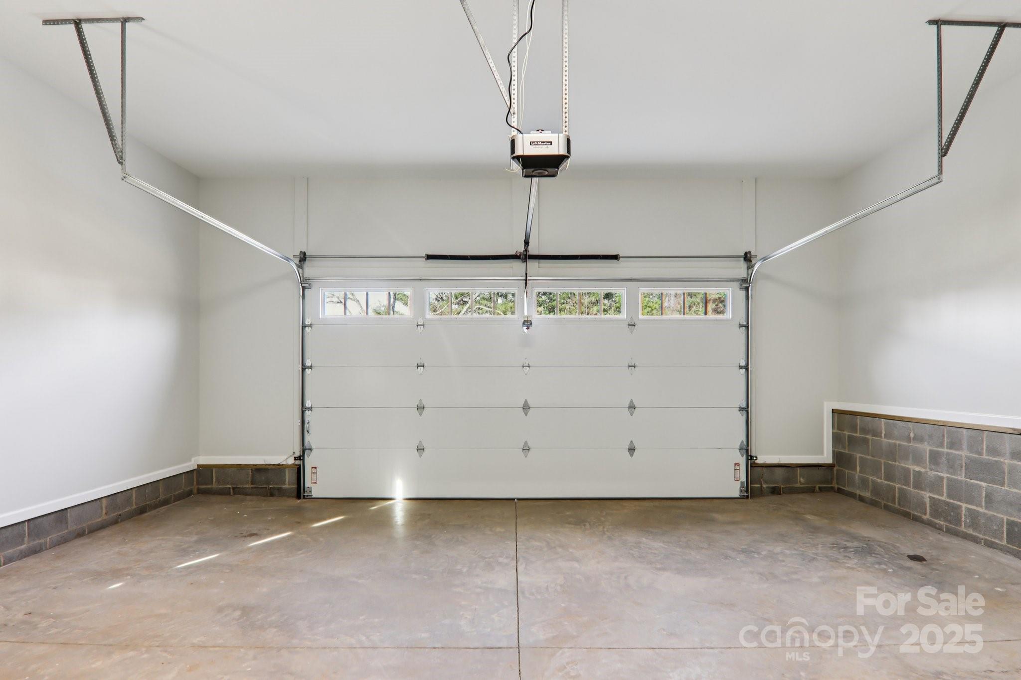 119 Lincoln Ridge Drive 1 Property Photo 33